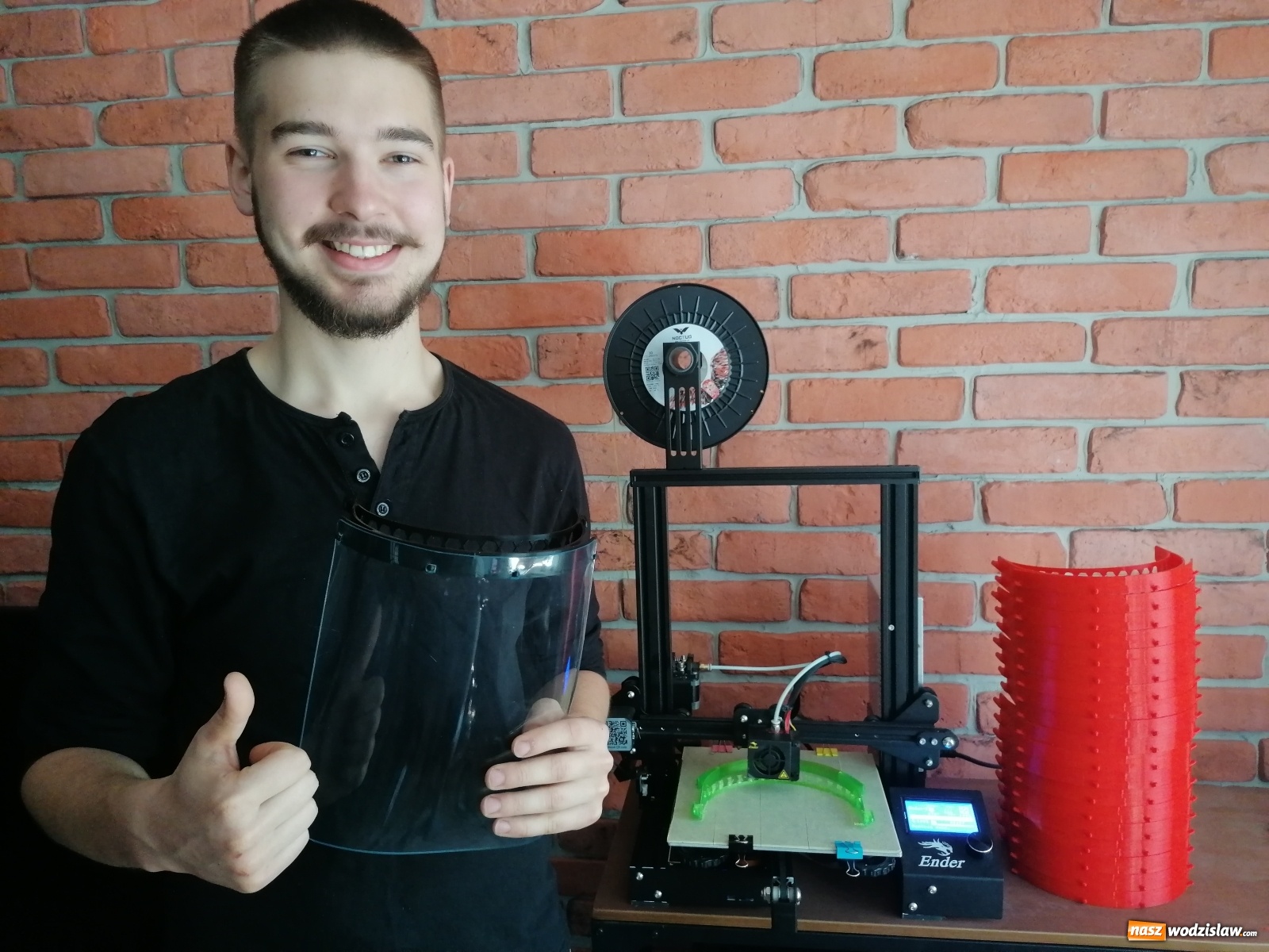 Zdjęcie w galerii na portalu naszwodzislaw.com: 3 maja świętuj w domu. Niebawem znów będziemy razem wiadomości z regionu