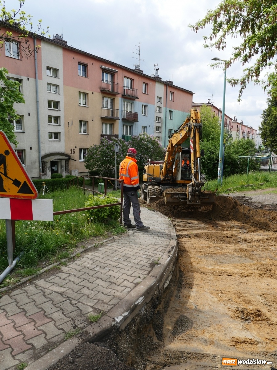 Zdjęcie w galerii na portalu naszwodzislaw.com: Ruszył remont ulicy Adama Asnyka w Wodzisławiu Śląskim wiadomości z regionu