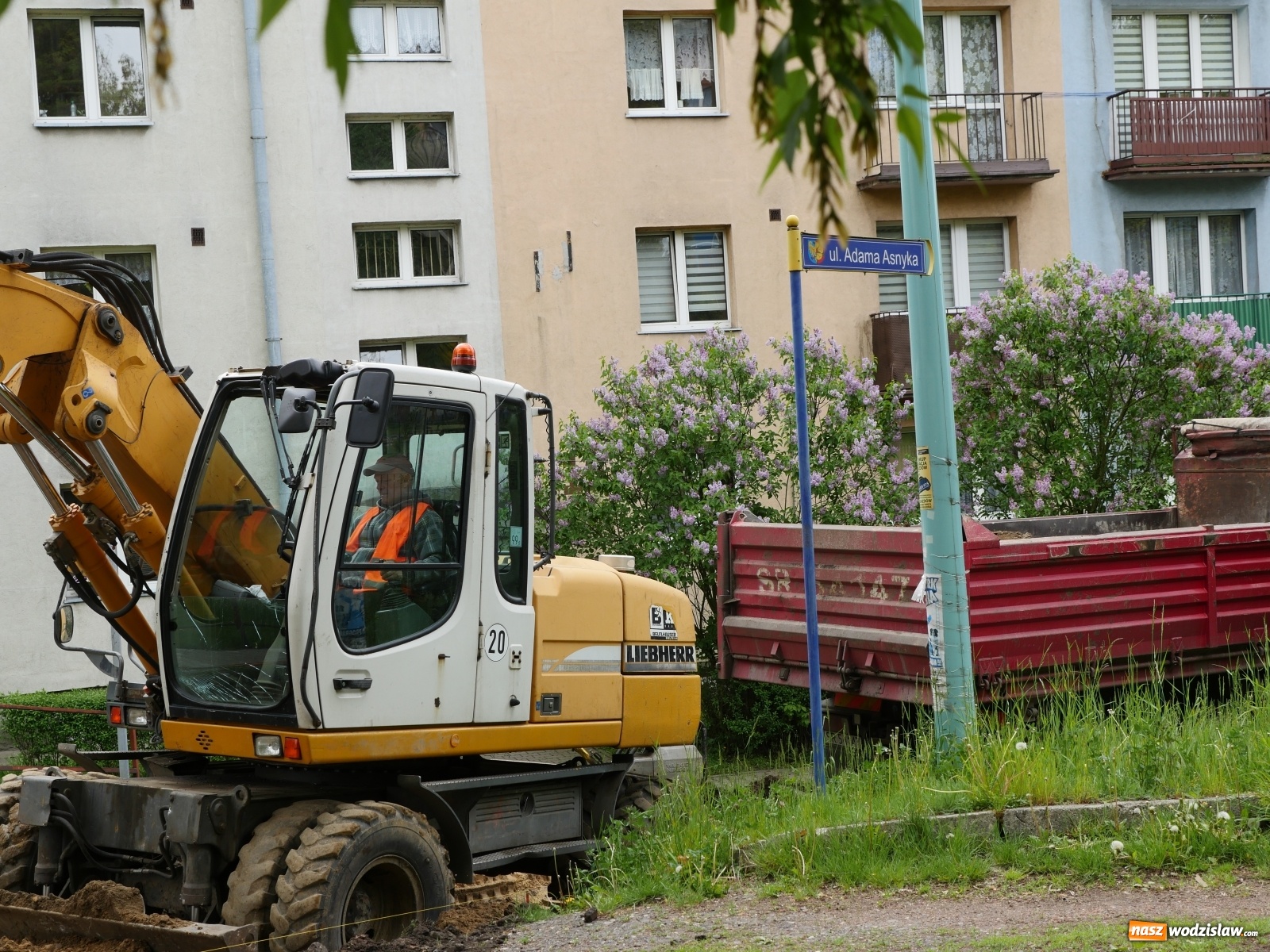 Zdjęcie w galerii na portalu naszwodzislaw.com: Ruszył remont ulicy Adama Asnyka w Wodzisławiu Śląskim wiadomości z regionu