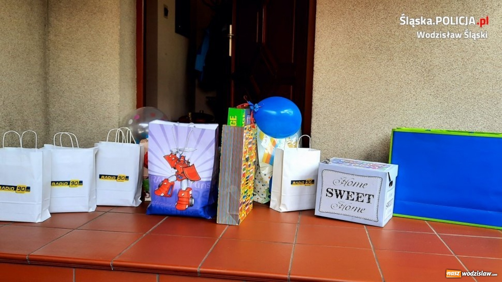 Zdjęcie w galerii na portalu naszwodzislaw.com: Urodzinowa niespodzianka dla 4-latka z Radlina wiadomości z regionu