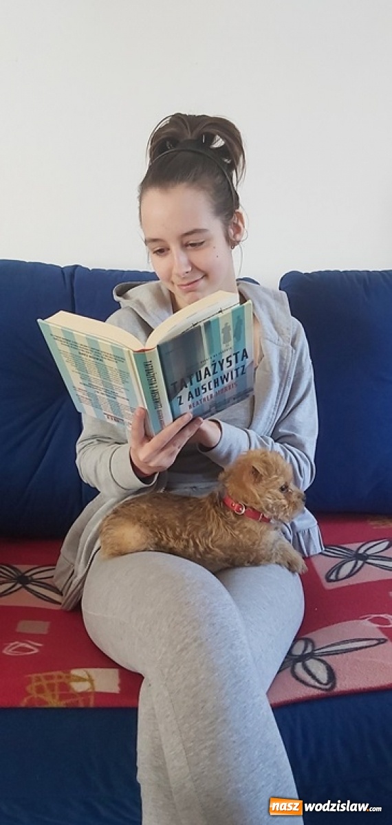 Zdjęcie w galerii na portalu naszwodzislaw.com: Dziś święto bibliotekarzy i bibliotek. Akcja Biblioteczka w Połomi wiadomości z regionu