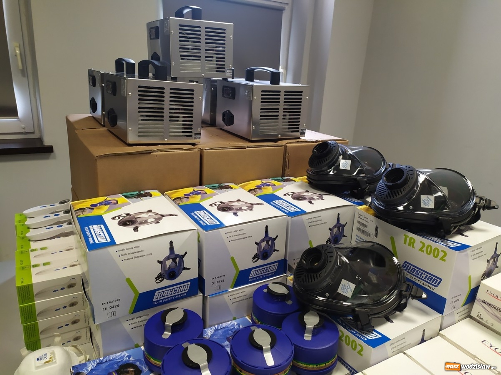 Zdjęcie w galerii na portalu naszwodzislaw.com: Do wodzisławskich przedszkoli trafiło wyposażenie ochronne wiadomości z regionu