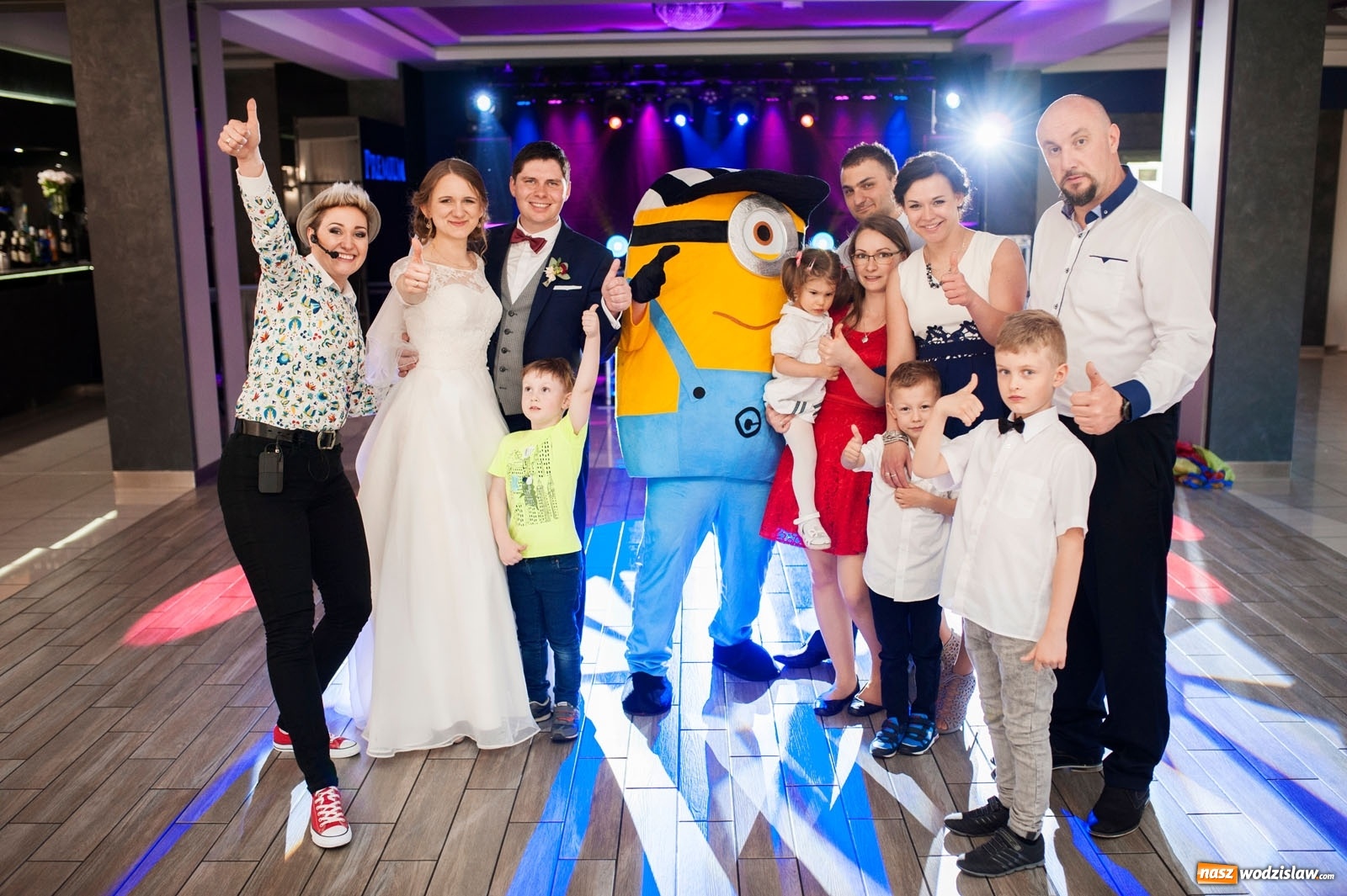 Zdjęcie w galerii na portalu naszwodzislaw.com: #hot16challenge2 - RAP z Gramofonu wiadomości z regionu