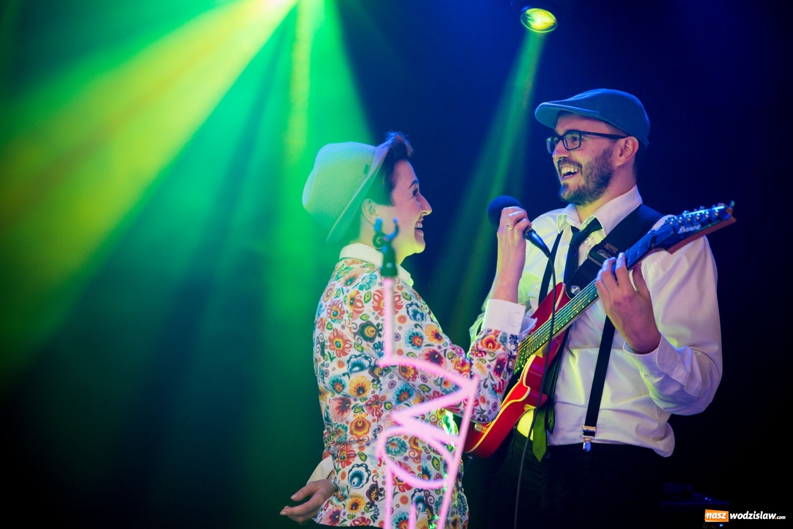 Zdjęcie w galerii na portalu naszwodzislaw.com: #hot16challenge2 - RAP z Gramofonu wiadomości z regionu