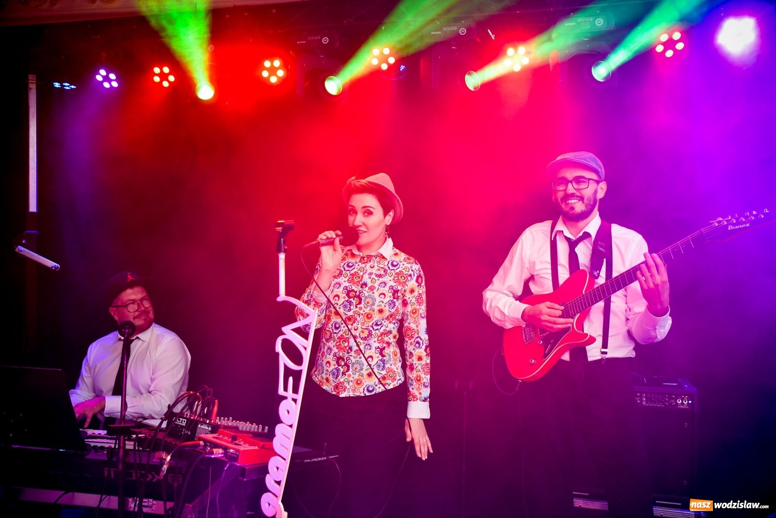 Zdjęcie w galerii na portalu naszwodzislaw.com: #hot16challenge2 - RAP z Gramofonu wiadomości z regionu