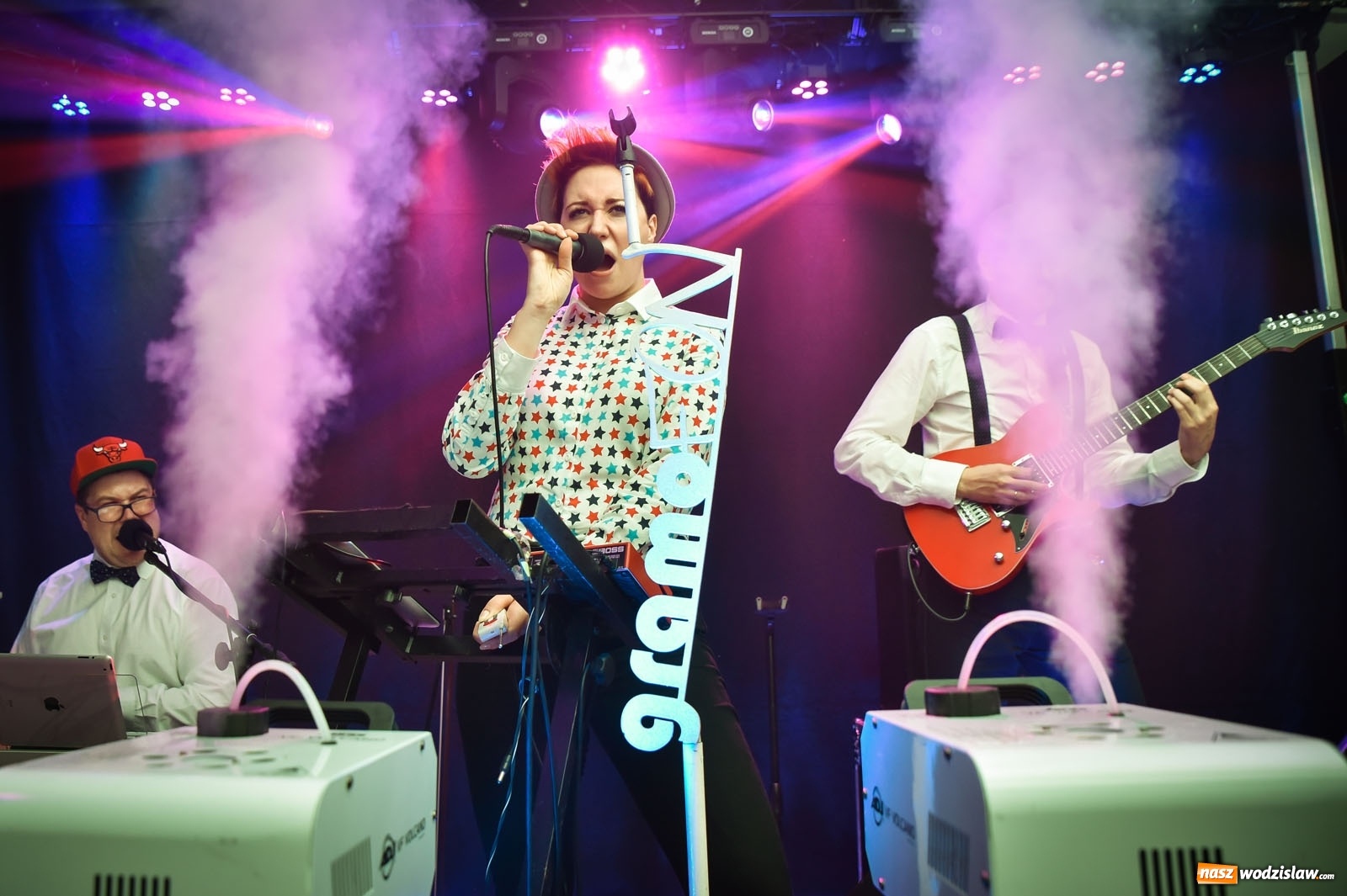 Zdjęcie w galerii na portalu naszwodzislaw.com: #hot16challenge2 - RAP z Gramofonu wiadomości z regionu