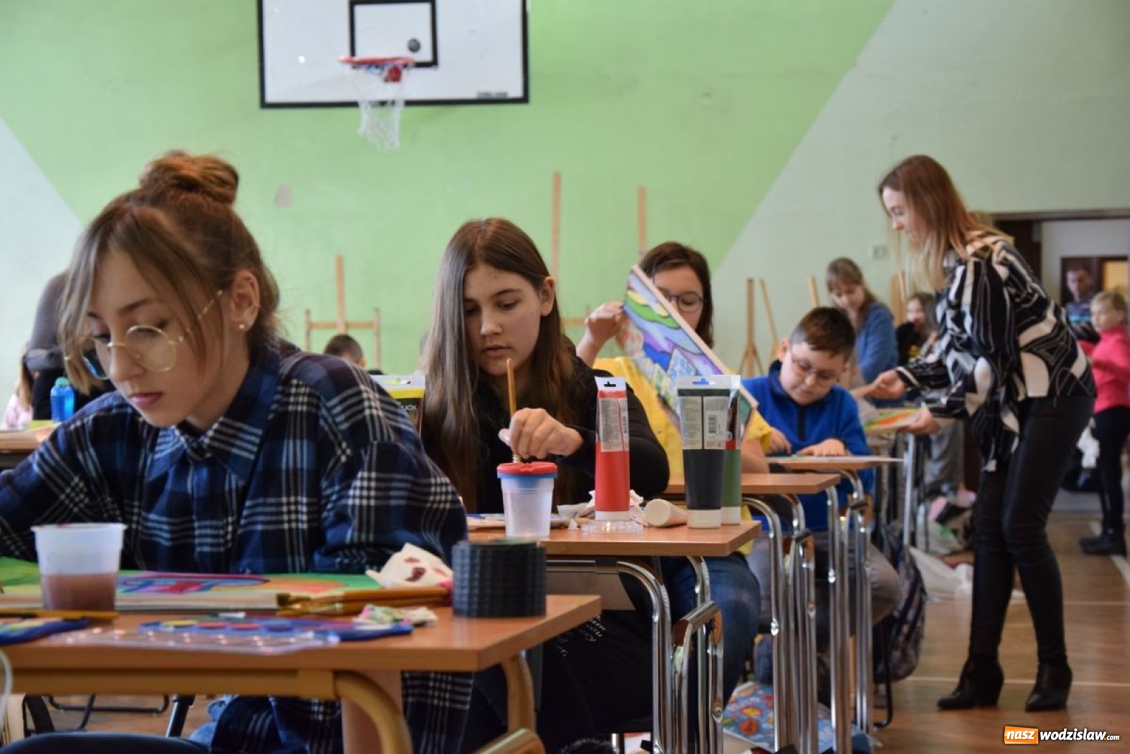 Zdjęcie w galerii na portalu naszwodzislaw.com: Co by było, gdyby światem rządzili artyści i poeci? wiadomości z regionu