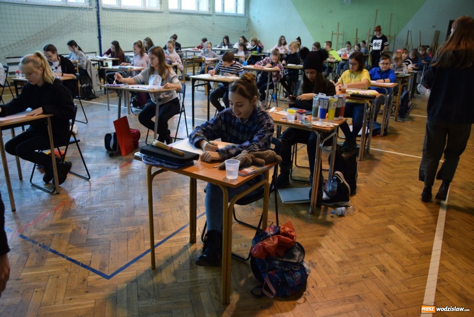 Zdjęcie w galerii na portalu naszwodzislaw.com: Co by było, gdyby światem rządzili artyści i poeci? wiadomości z regionu