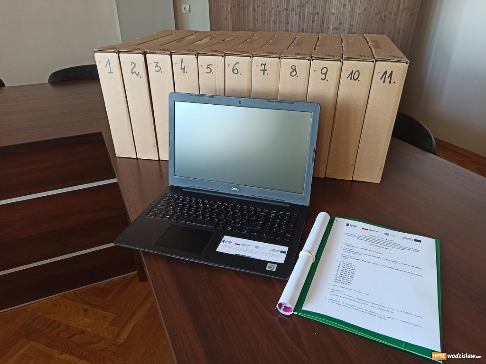 Zdjęcie w galerii na portalu naszwodzislaw.com: Gmina przekazała laptopy szkołom w Lubomi i Syryni wiadomości z regionu