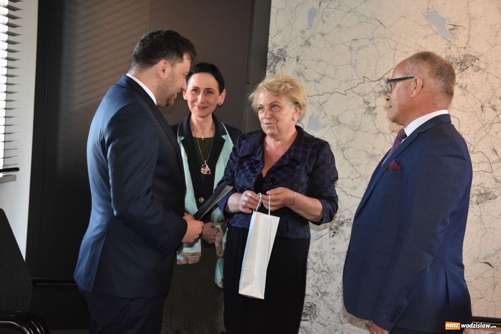 Zdjęcie w galerii na portalu naszwodzislaw.com: Znamy nowego dyrektora domów dziecka wiadomości z regionu