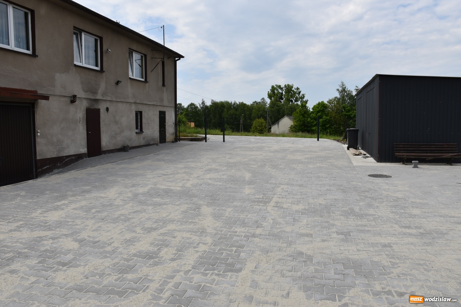 Zdjęcie w galerii na portalu naszwodzislaw.com: OSP Turzyczka zyskuje na nowym wyglądzie wiadomości z regionu