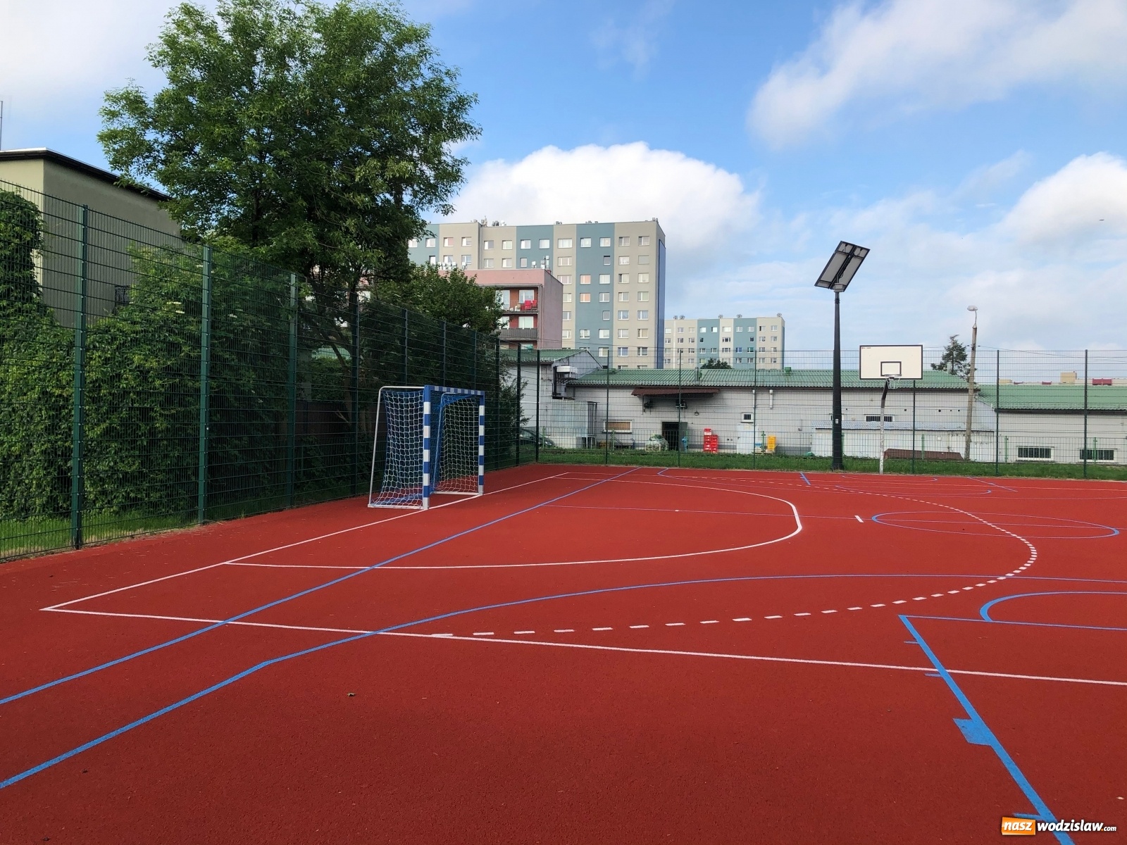 Zdjęcie w galerii na portalu naszwodzislaw.com: Trwają remonty i prace porządkowe w placówkach oświatowych w Wodzisławiu Śląskim wiadomości z regionu