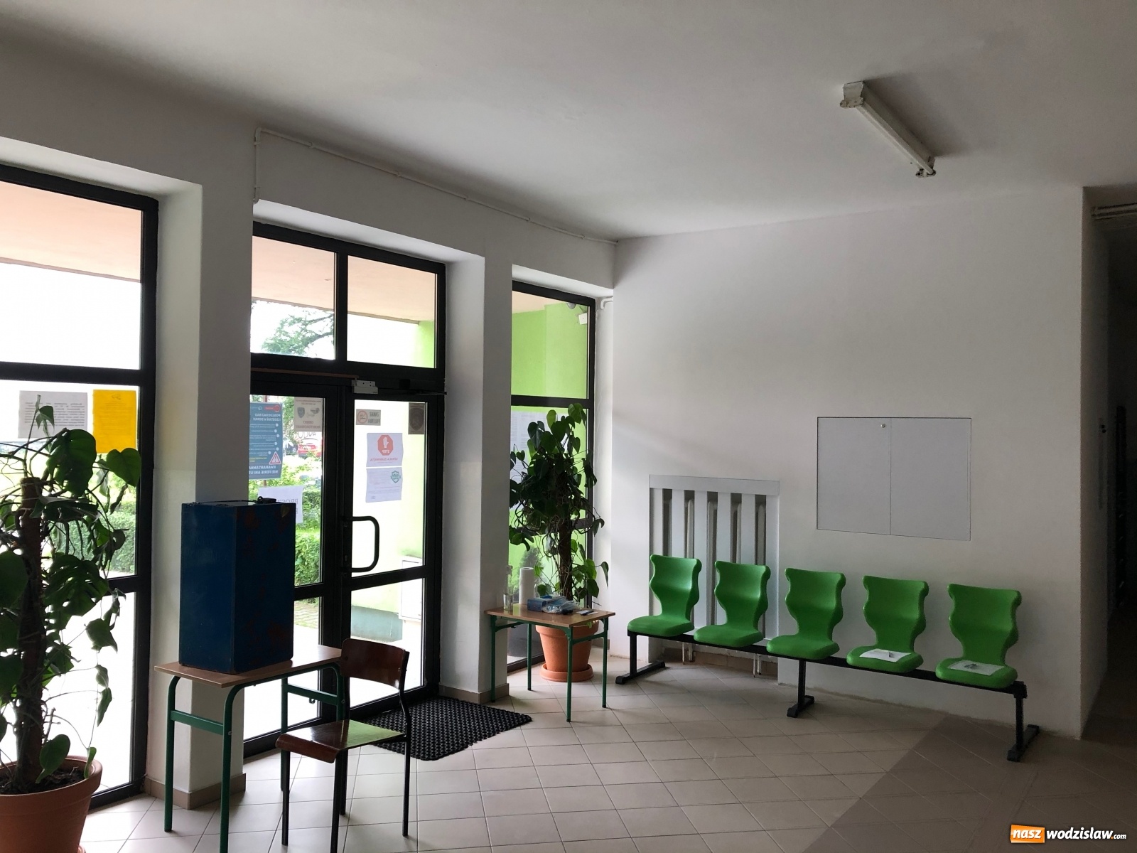 Zdjęcie w galerii na portalu naszwodzislaw.com: Trwają remonty i prace porządkowe w placówkach oświatowych w Wodzisławiu Śląskim wiadomości z regionu