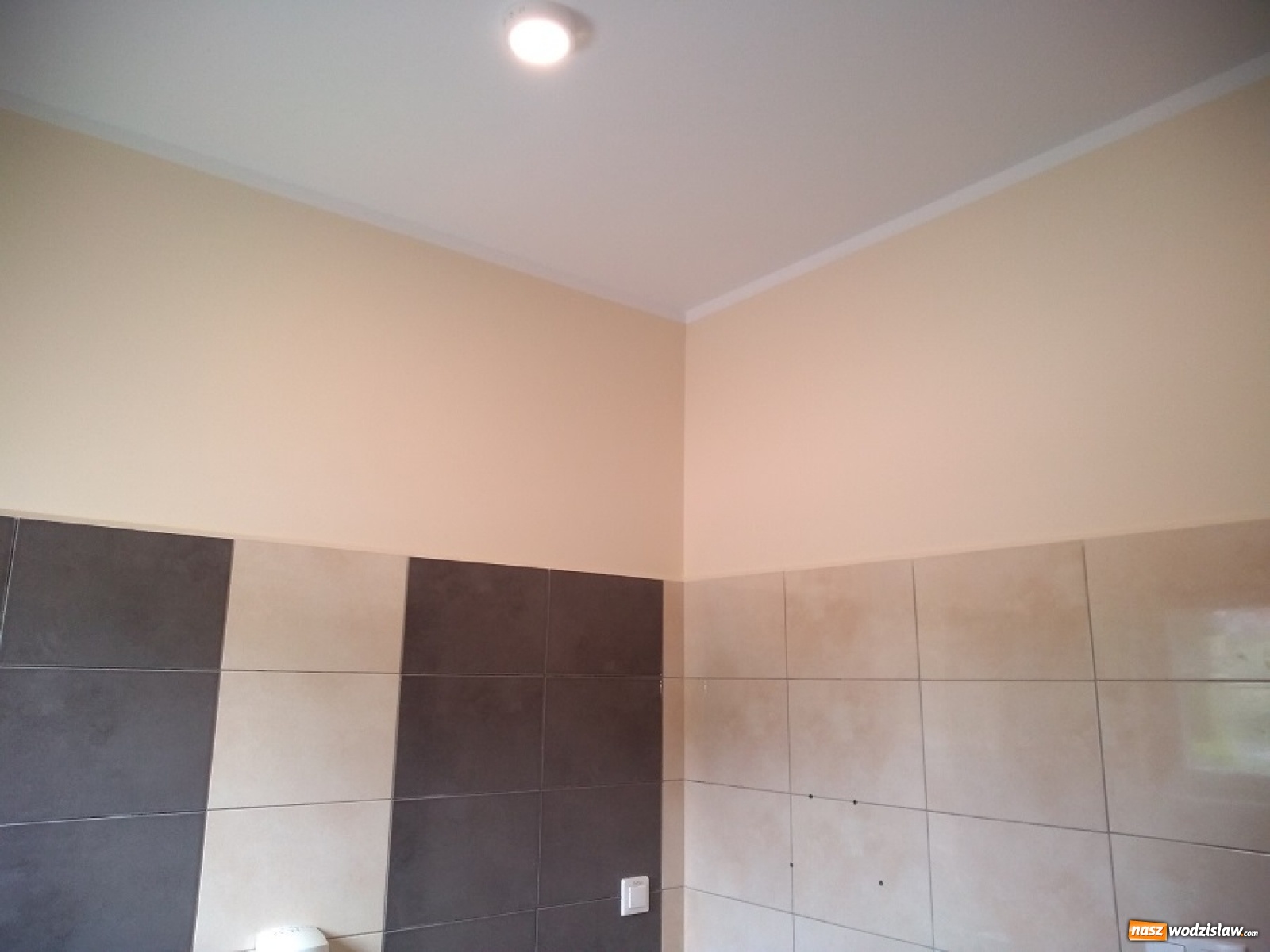 Zdjęcie w galerii na portalu naszwodzislaw.com: Drobne remonty w mszańskim ośrodku sportu wiadomości z regionu