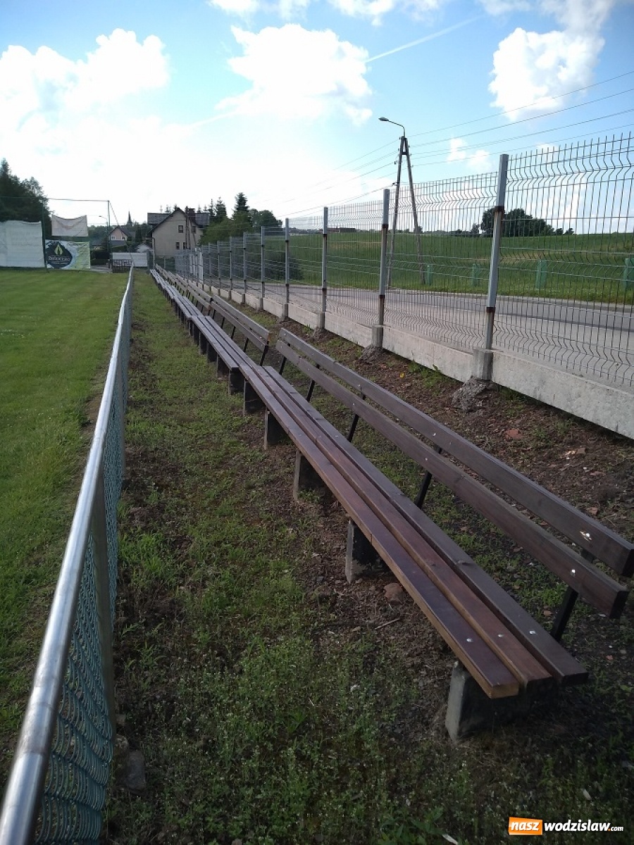Zdjęcie w galerii na portalu naszwodzislaw.com: Drobne remonty w mszańskim ośrodku sportu wiadomości z regionu