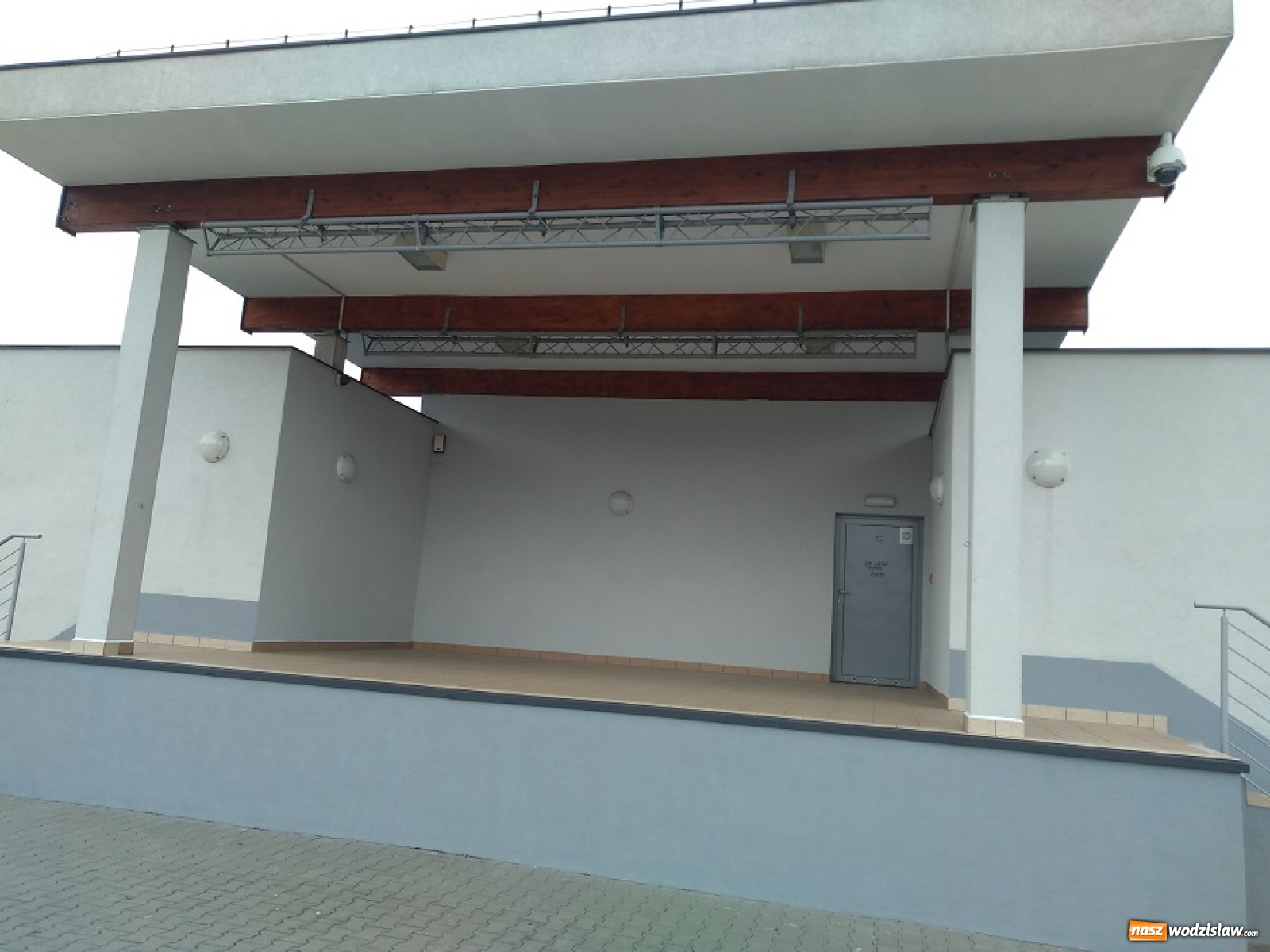 Zdjęcie w galerii na portalu naszwodzislaw.com: Drobne remonty w mszańskim ośrodku sportu wiadomości z regionu