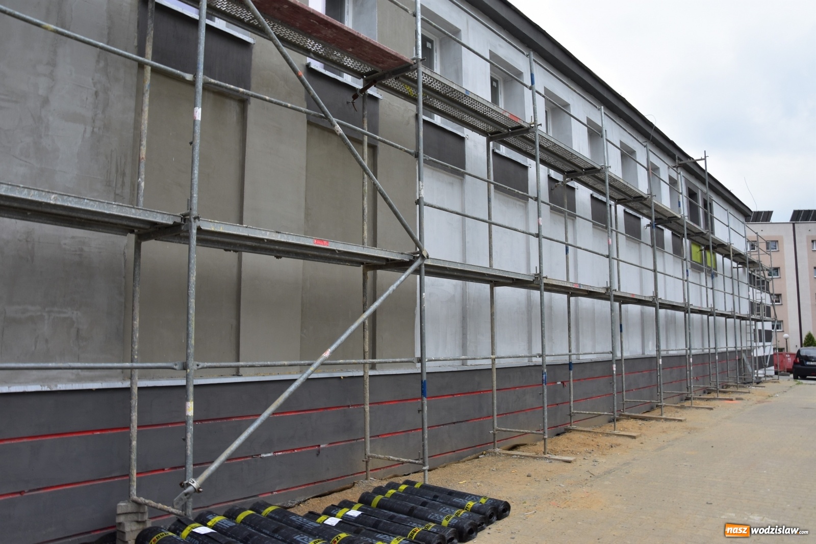 Zdjęcie w galerii na portalu naszwodzislaw.com: Szkoła w Rydułtowach pięknieje w oczach [FOTO] wiadomości z regionu