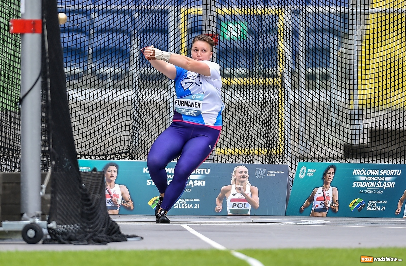 Zdjęcie w galerii na portalu naszwodzislaw.com: Królowa sportu gościła dziś w Kotle Czarownic wiadomości z regionu