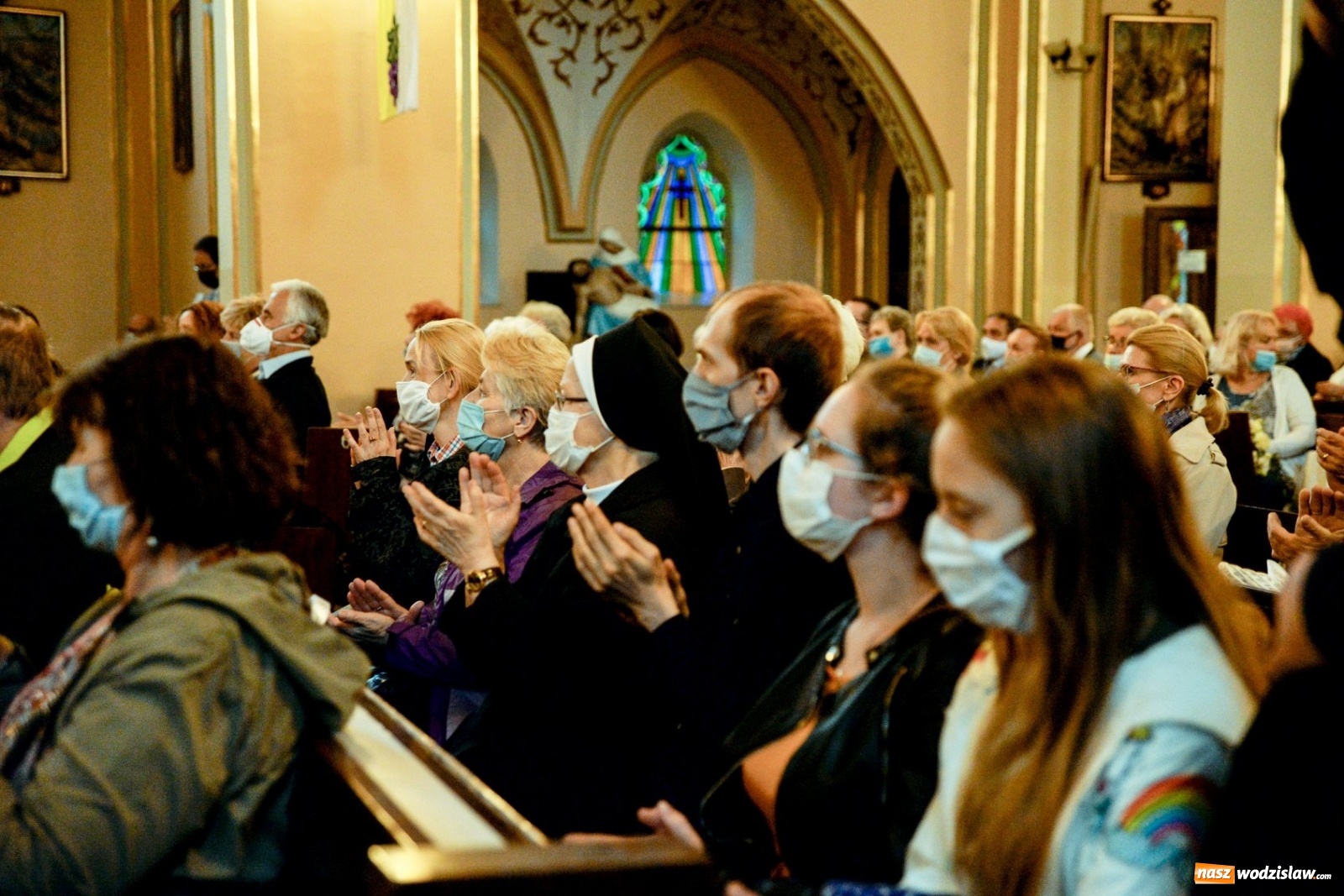 Zdjęcie w galerii na portalu naszwodzislaw.com: Podróż do świata, którego już nie ma. Promocja książki Sławomira Kulpy wiadomości z regionu