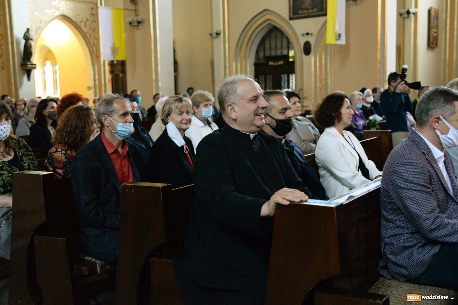 Zdjęcie w galerii na portalu naszwodzislaw.com: Podróż do świata, którego już nie ma. Promocja książki Sławomira Kulpy wiadomości z regionu