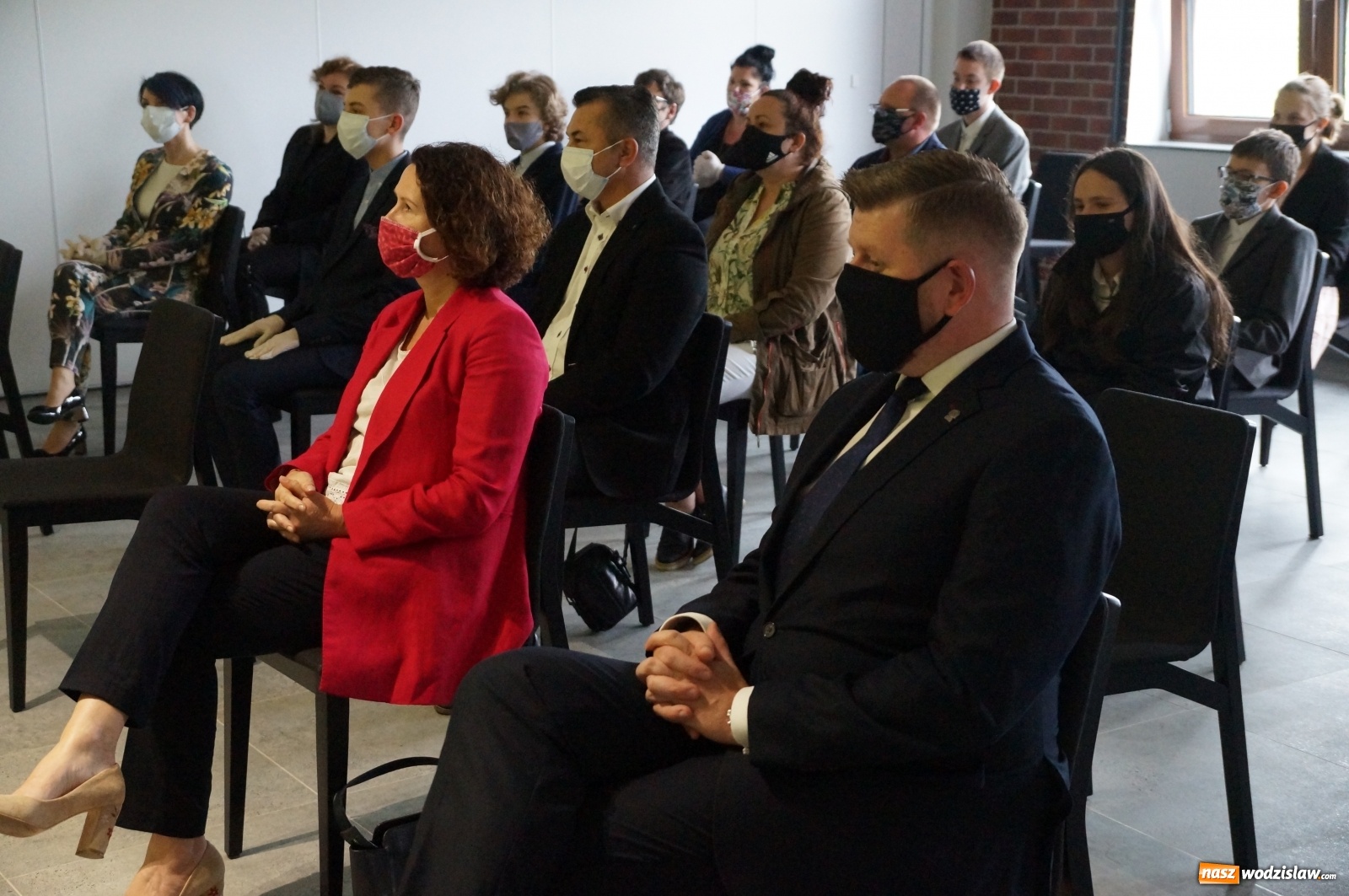 Zdjęcie w galerii na portalu naszwodzislaw.com: Najlepsi uczniowie wodzisławskich szkół nagrodzeni wiadomości z regionu