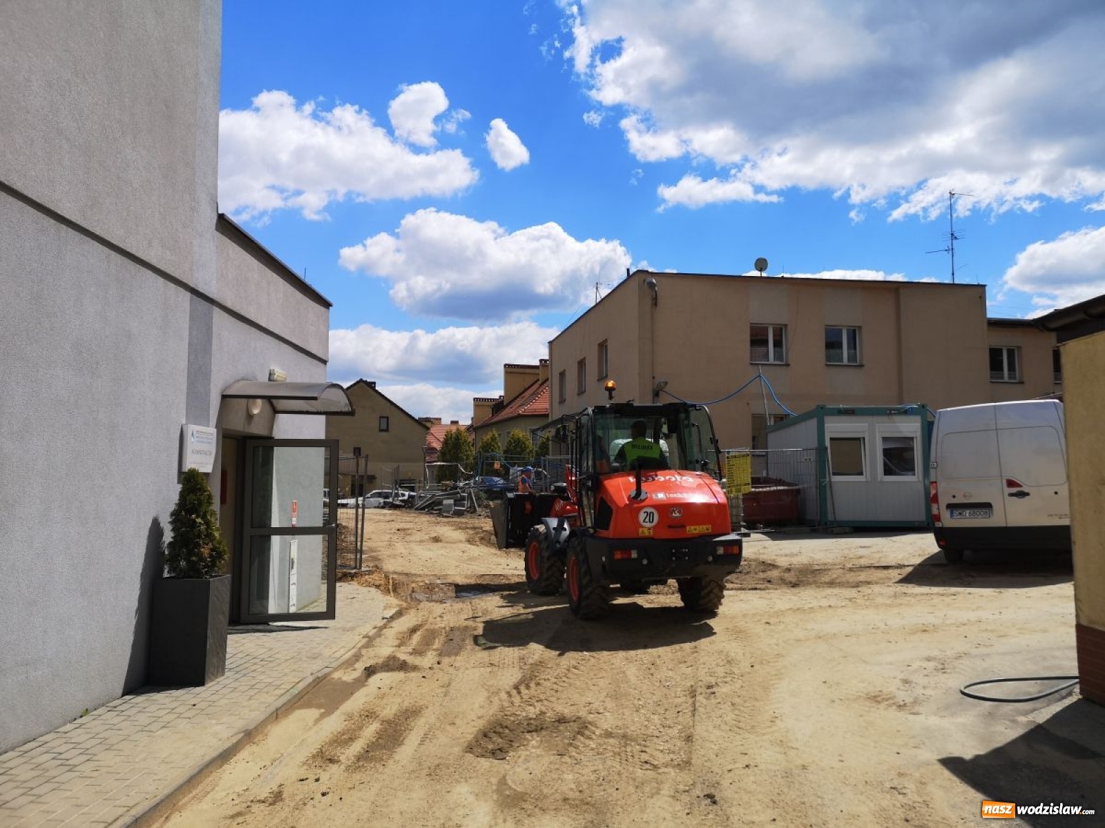 Zdjęcie w galerii na portalu naszwodzislaw.com: Budowa Oazy aktywności nabiera tempa [FOTO] wiadomości z regionu