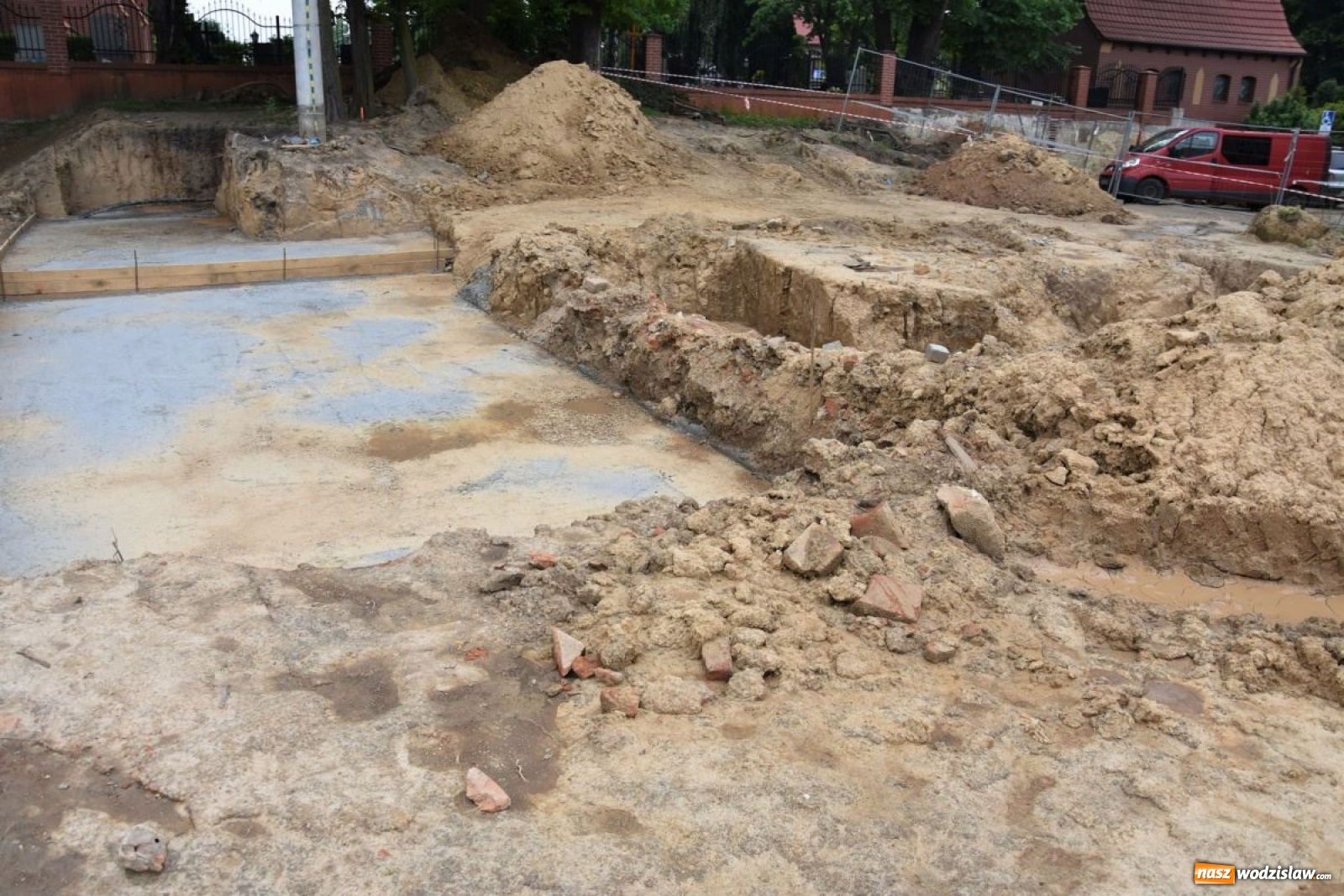 Zdjęcie w galerii na portalu naszwodzislaw.com: Budowa Oazy aktywności nabiera tempa [FOTO] wiadomości z regionu