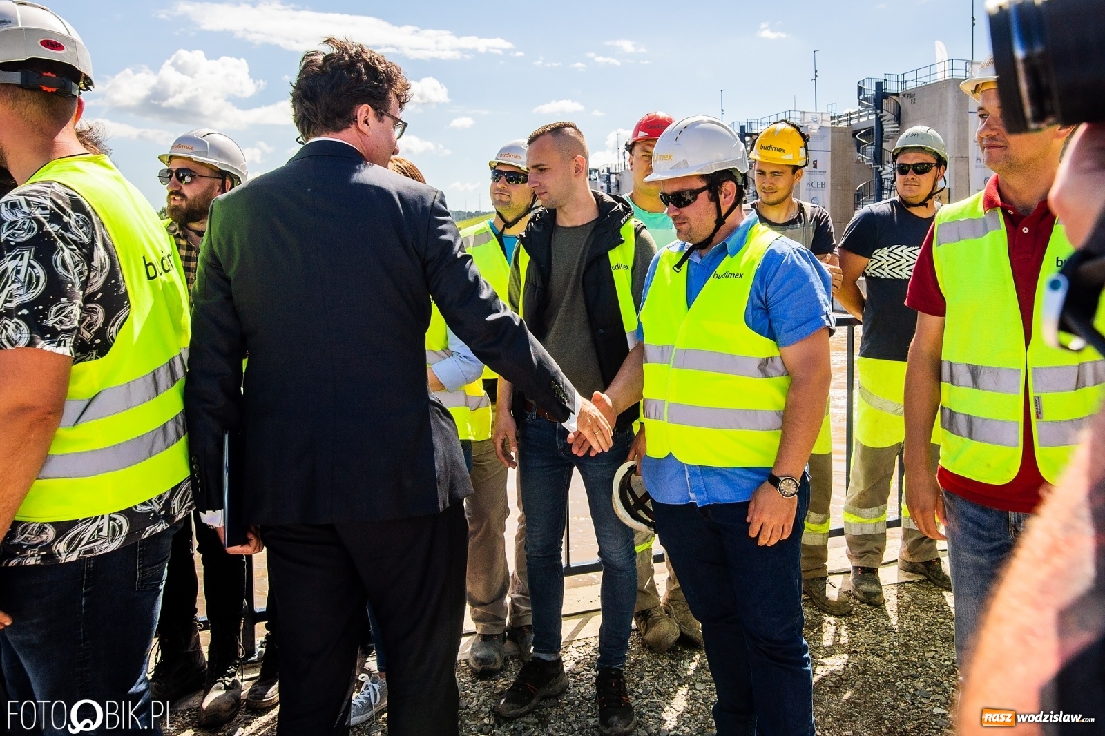 Zdjęcie w galerii na portalu naszwodzislaw.com: Nie odpuścili! Ekipa Budimexu stoi za sukcesem przy budowie zbiornika Racibórz wiadomości z regionu
