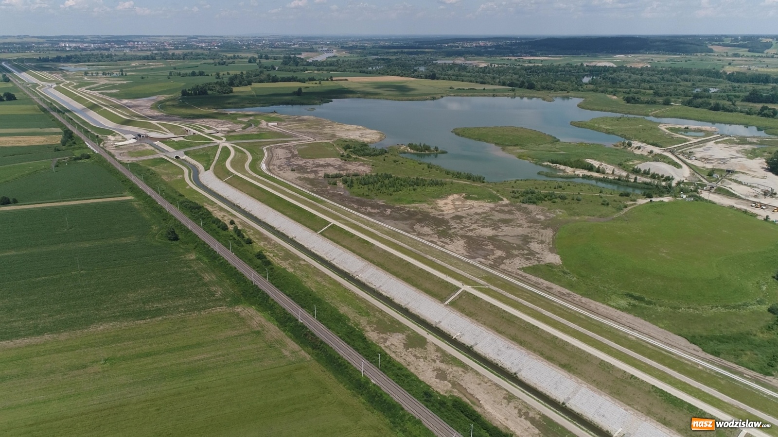 Zdjęcie w galerii na portalu naszwodzislaw.com: Mało znane fakty dotyczące zbiornika Racibórz [FOTO i WIDEO z lotu ptaka] wiadomości z regionu