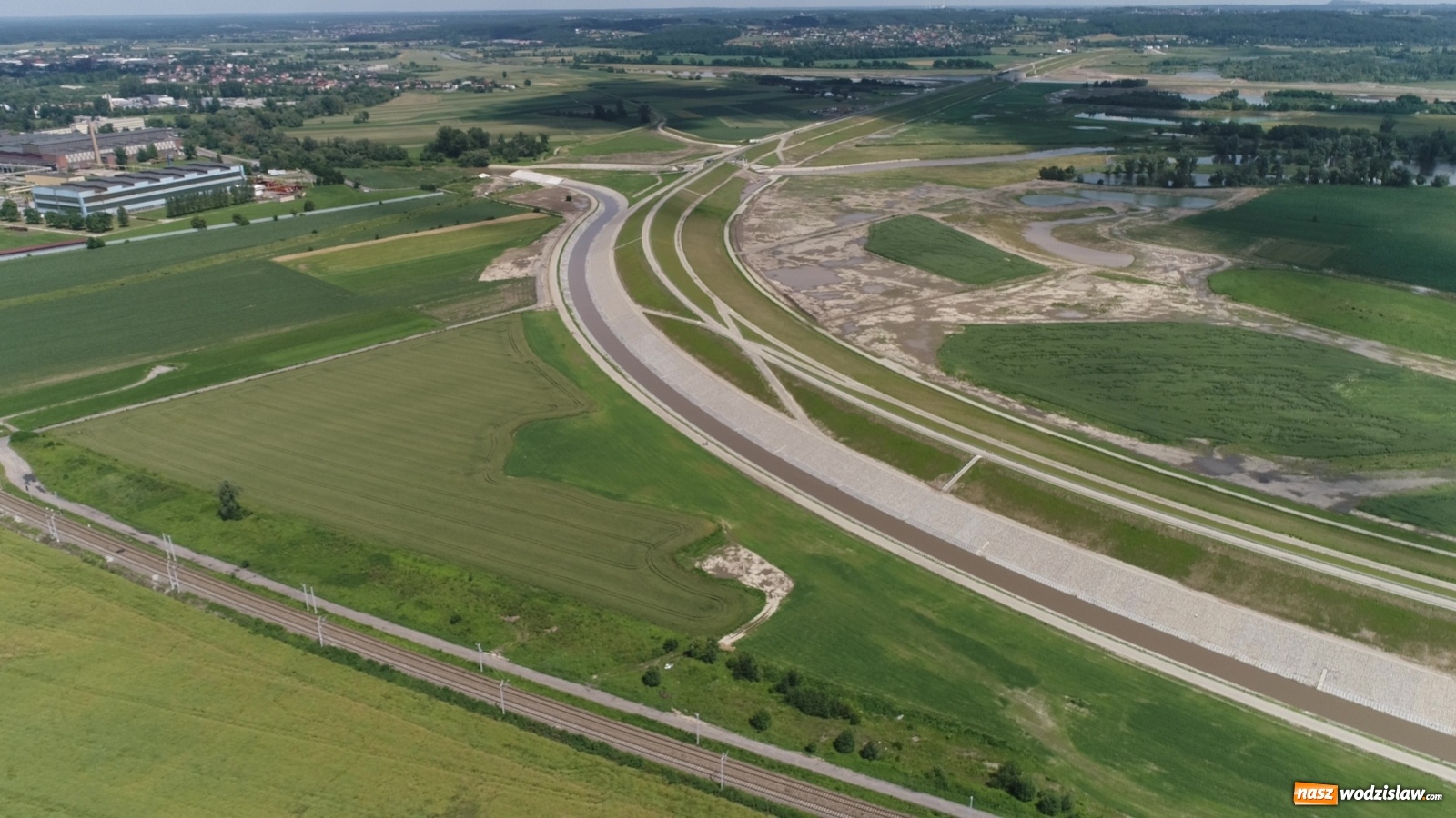 Zdjęcie w galerii na portalu naszwodzislaw.com: Mało znane fakty dotyczące zbiornika Racibórz [FOTO i WIDEO z lotu ptaka] wiadomości z regionu