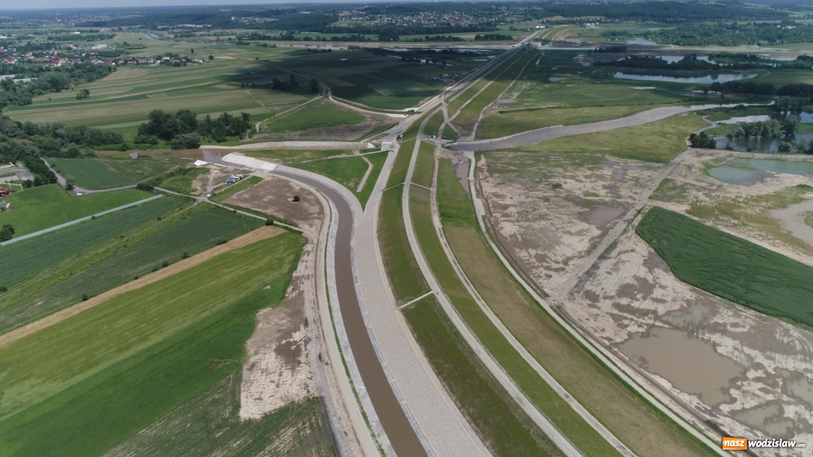 Zdjęcie w galerii na portalu naszwodzislaw.com: Mało znane fakty dotyczące zbiornika Racibórz [FOTO i WIDEO z lotu ptaka] wiadomości z regionu