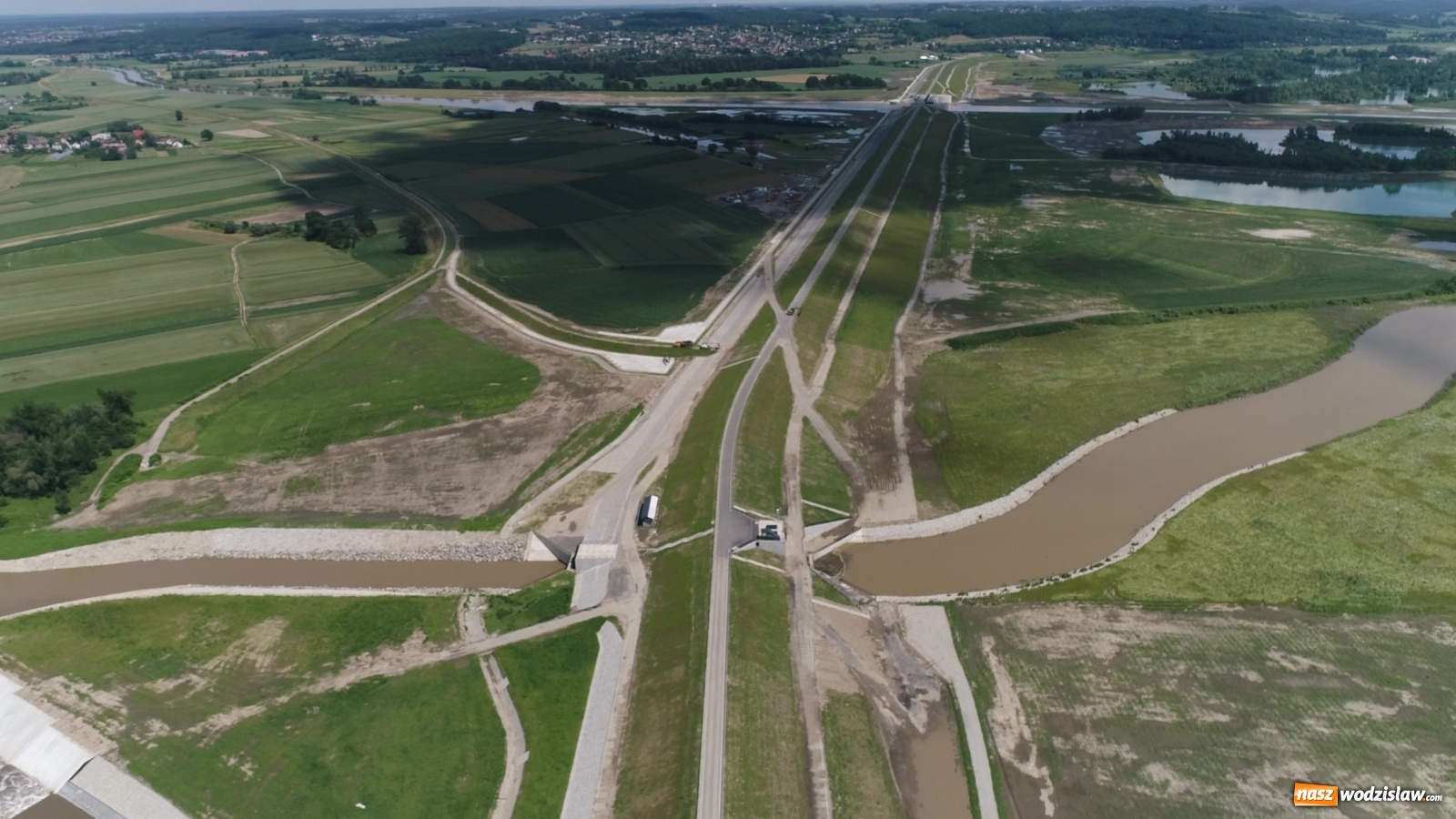 Zdjęcie w galerii na portalu naszwodzislaw.com: Mało znane fakty dotyczące zbiornika Racibórz [FOTO i WIDEO z lotu ptaka] wiadomości z regionu