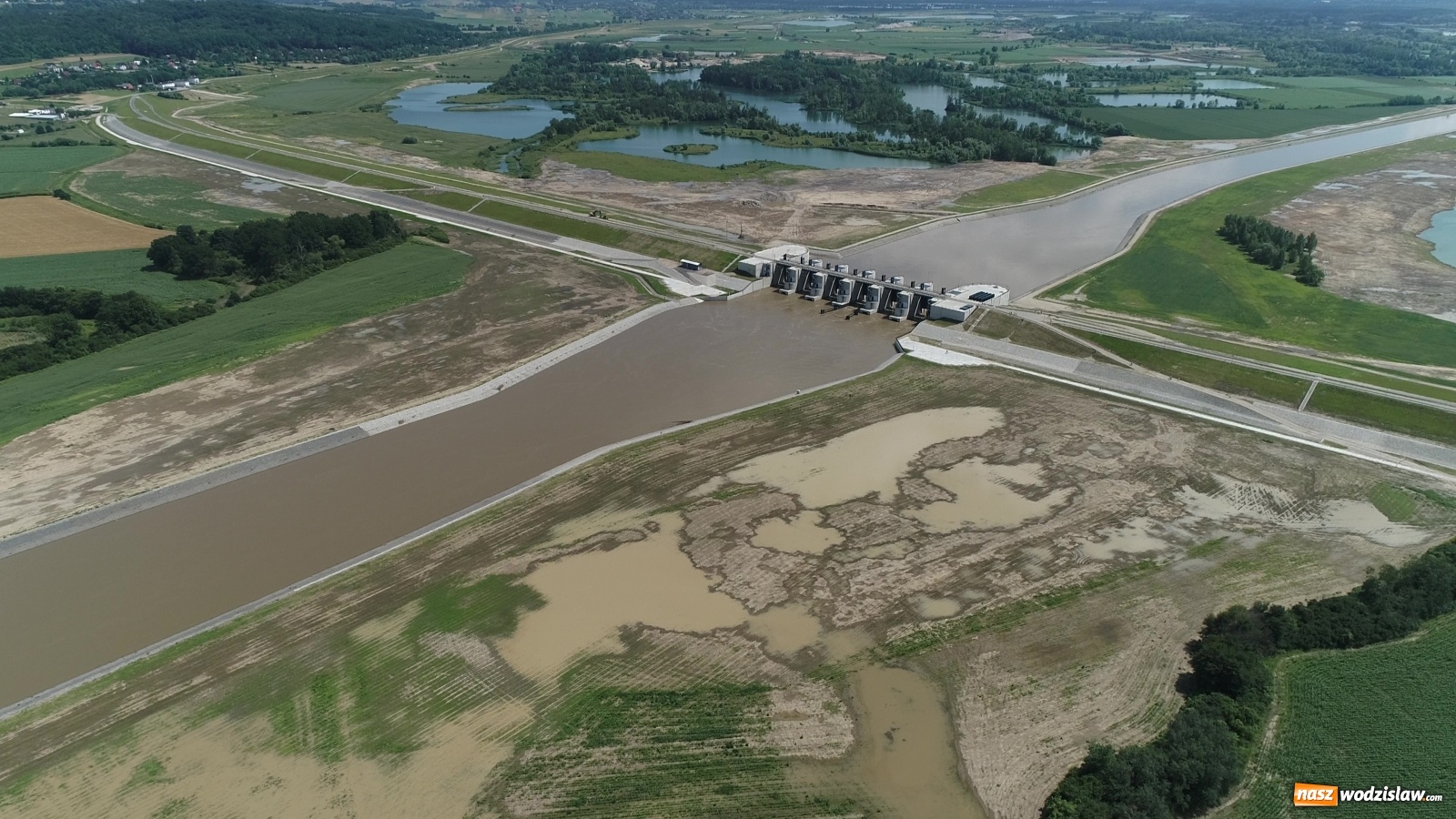 Zdjęcie w galerii na portalu naszwodzislaw.com: Mało znane fakty dotyczące zbiornika Racibórz [FOTO i WIDEO z lotu ptaka] wiadomości z regionu