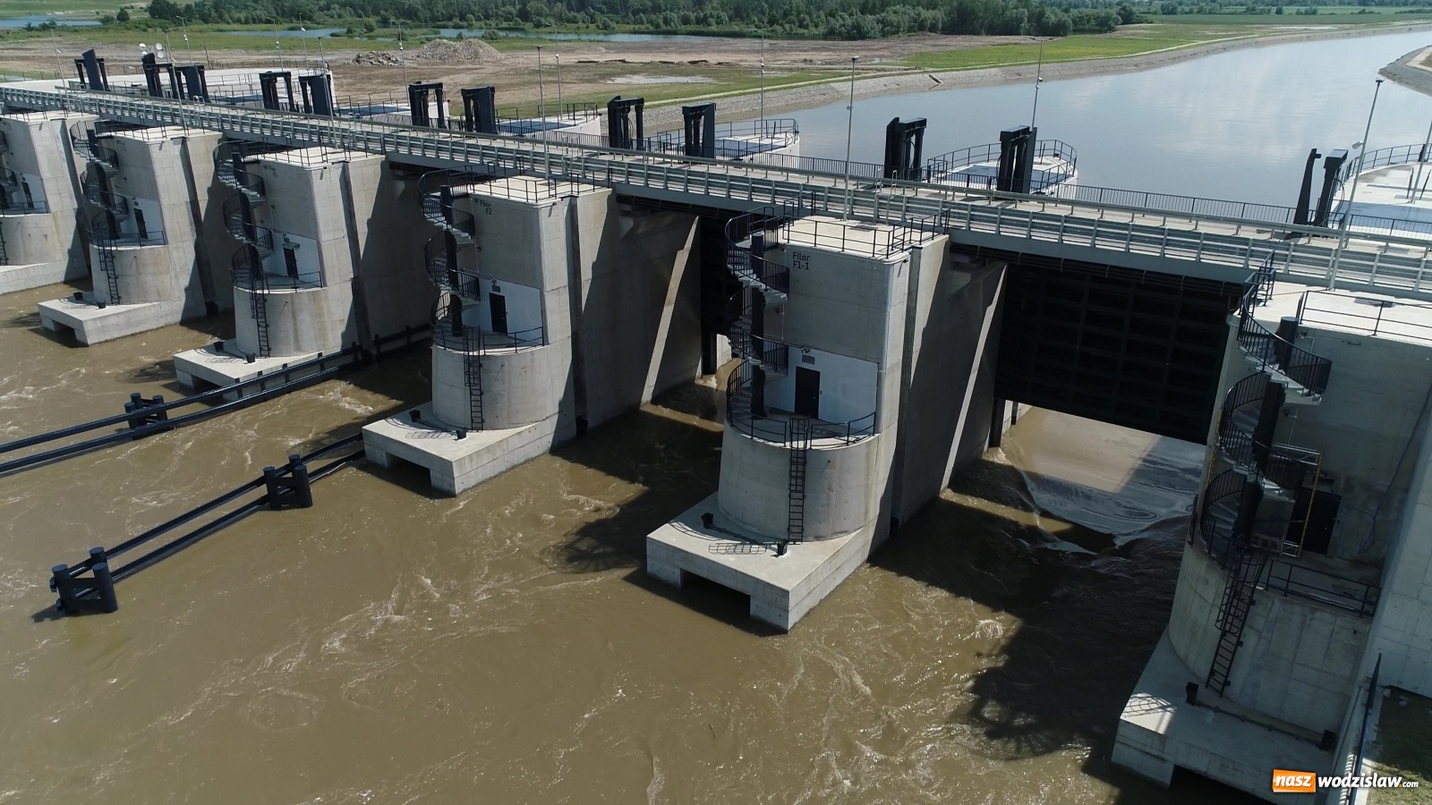 Zdjęcie w galerii na portalu naszwodzislaw.com: Mało znane fakty dotyczące zbiornika Racibórz [FOTO i WIDEO z lotu ptaka] wiadomości z regionu