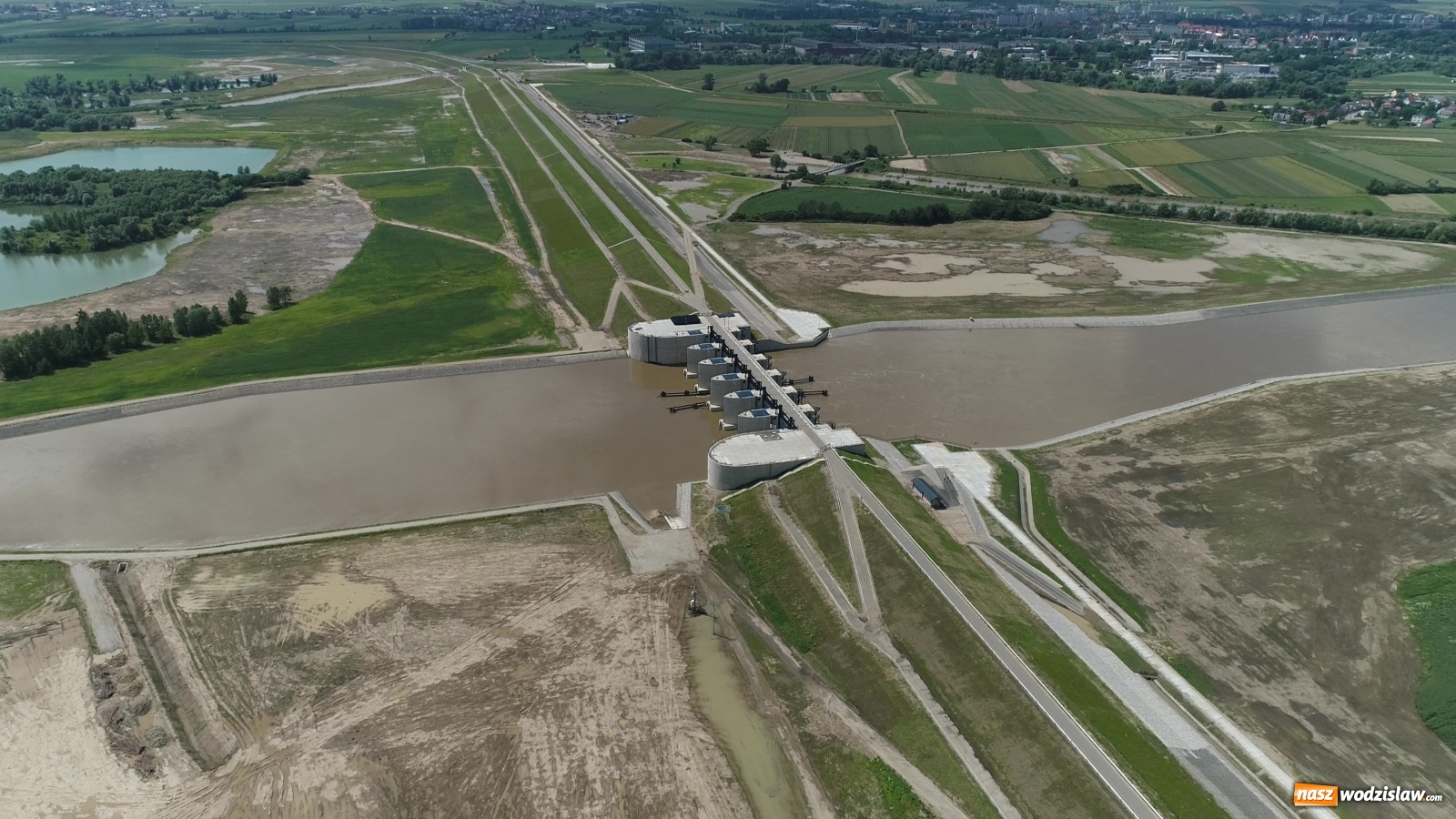 Zdjęcie w galerii na portalu naszwodzislaw.com: Mało znane fakty dotyczące zbiornika Racibórz [FOTO i WIDEO z lotu ptaka] wiadomości z regionu