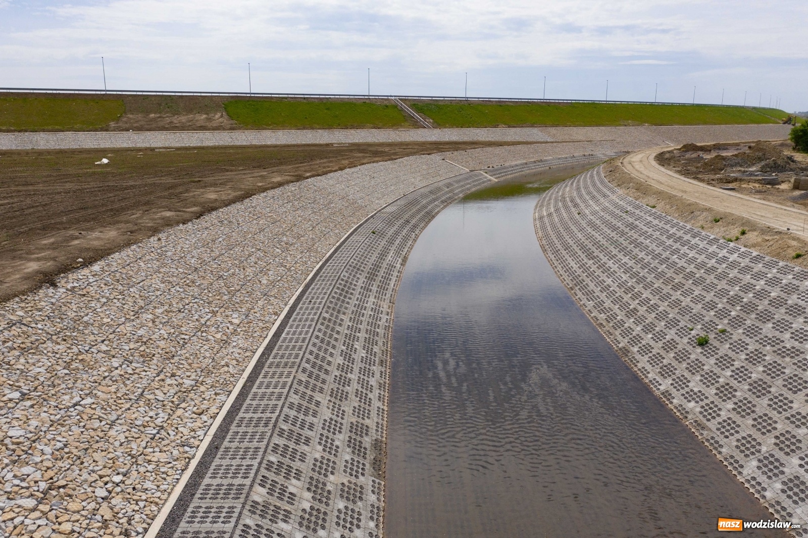 Zdjęcie w galerii na portalu naszwodzislaw.com: Mało znane fakty dotyczące zbiornika Racibórz [FOTO i WIDEO z lotu ptaka] wiadomości z regionu