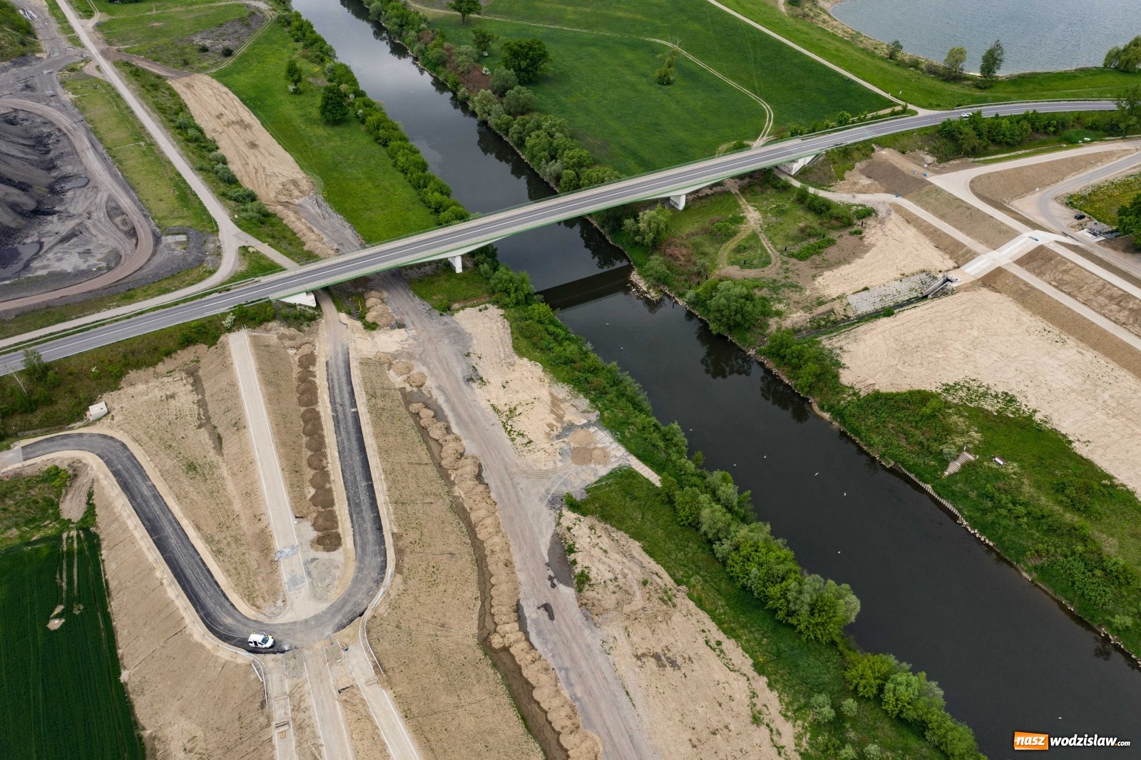 Zdjęcie w galerii na portalu naszwodzislaw.com: Mało znane fakty dotyczące zbiornika Racibórz [FOTO i WIDEO z lotu ptaka] wiadomości z regionu