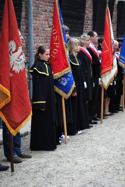 Zdjęcie w galerii na portalu naszwodzislaw.com: Nauczycielskie Dni Pamięci i Pokoju wiadomości z regionu