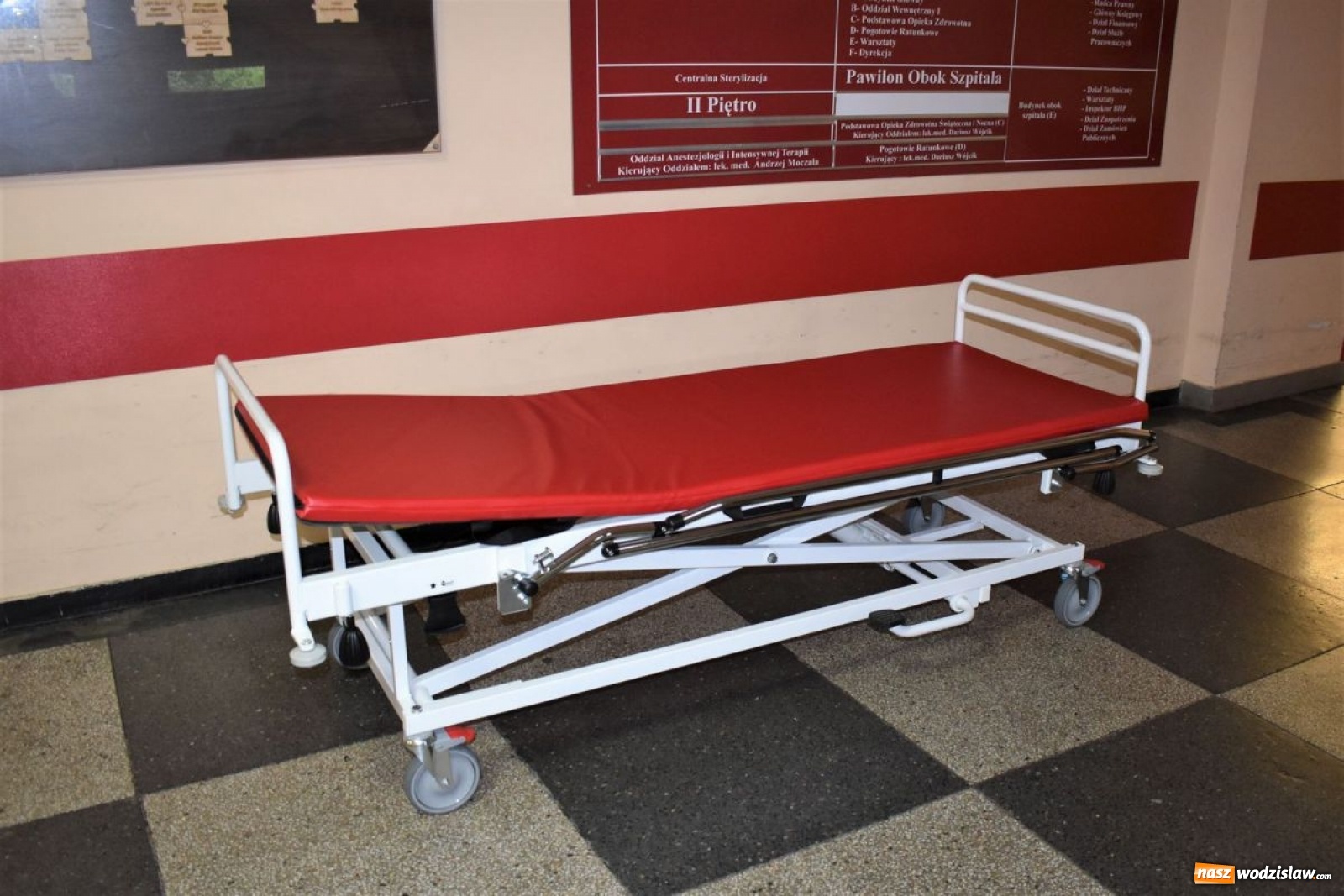 Zdjęcie w galerii na portalu naszwodzislaw.com: Specjalistyczne łóżko dla wodzisławskiej Izby Przyjęć [FOTO] wiadomości z regionu