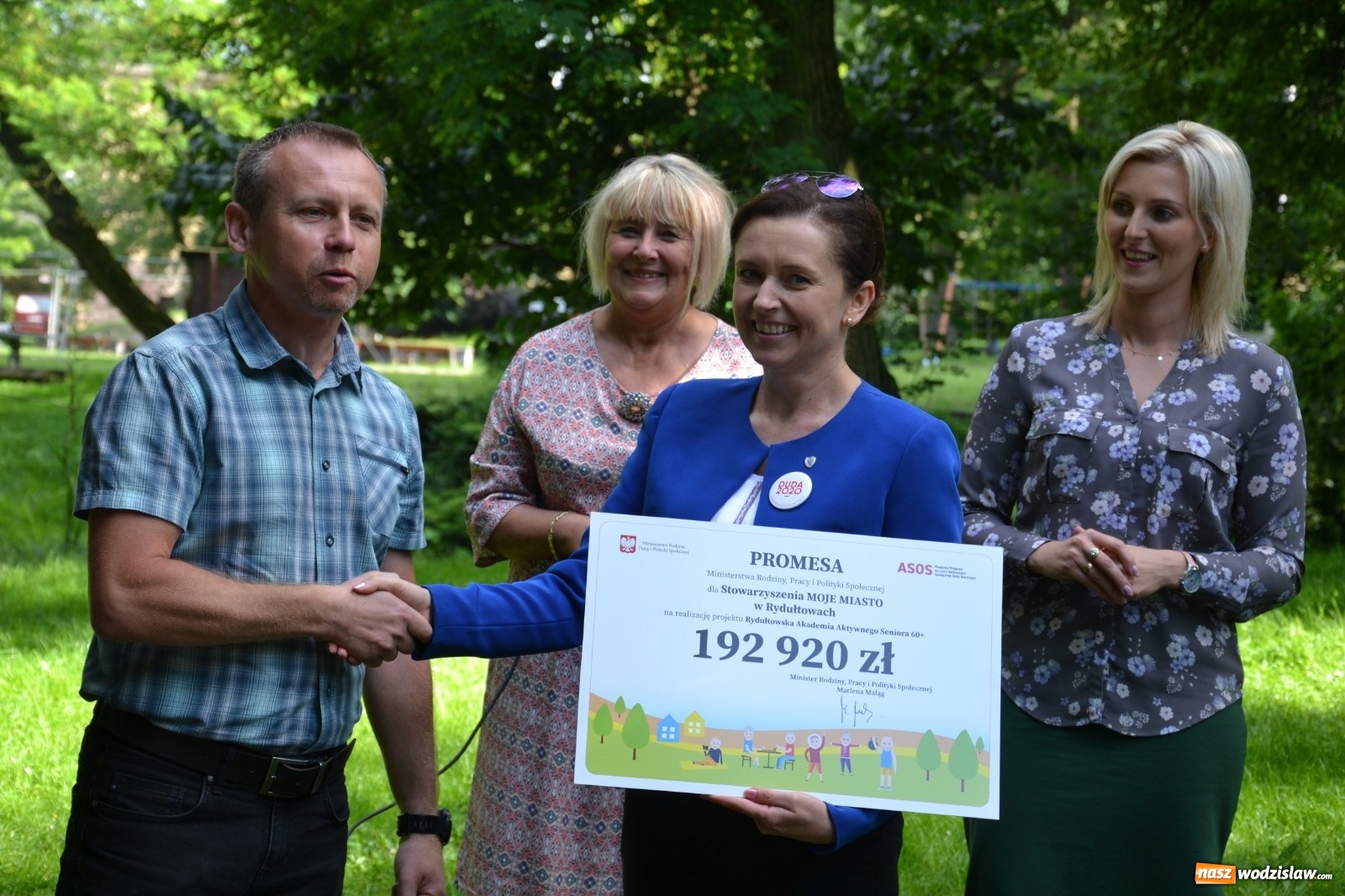 Zdjęcie w galerii na portalu naszwodzislaw.com: Rydułtowskie stowarzyszenie Moje Miasto z dofinansowaniem ASOS wiadomości z regionu