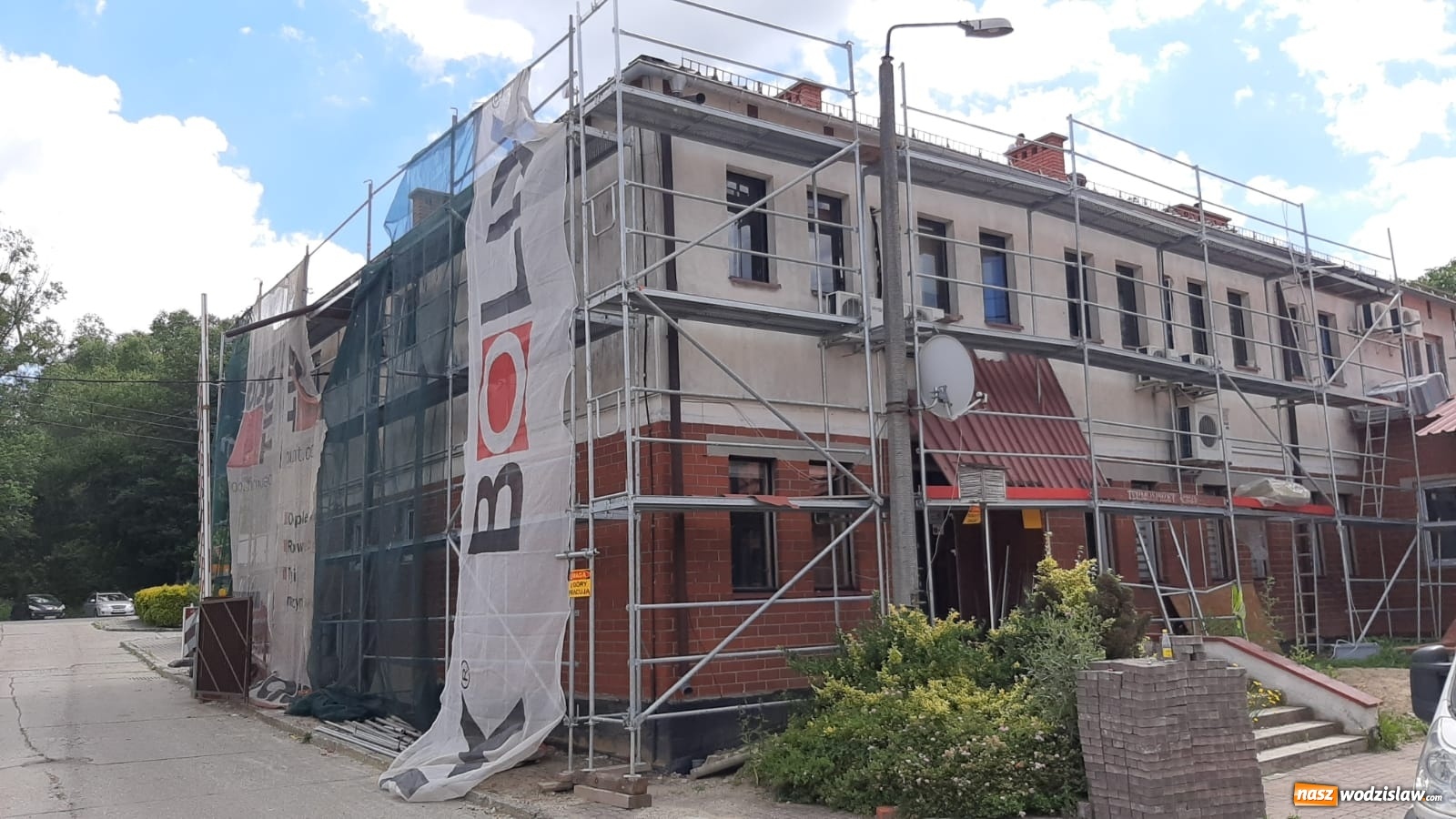 Zdjęcie w galerii na portalu naszwodzislaw.com: Siedziba PZD zyskuje nowy wygląd wiadomości z regionu