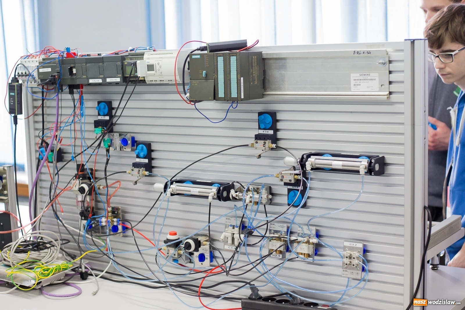 Zdjęcie w galerii na portalu naszwodzislaw.com: Automatyka i Robotyka. Bezpłatne studia inżynierskie w PWSZ w Raciborzu wiadomości z regionu