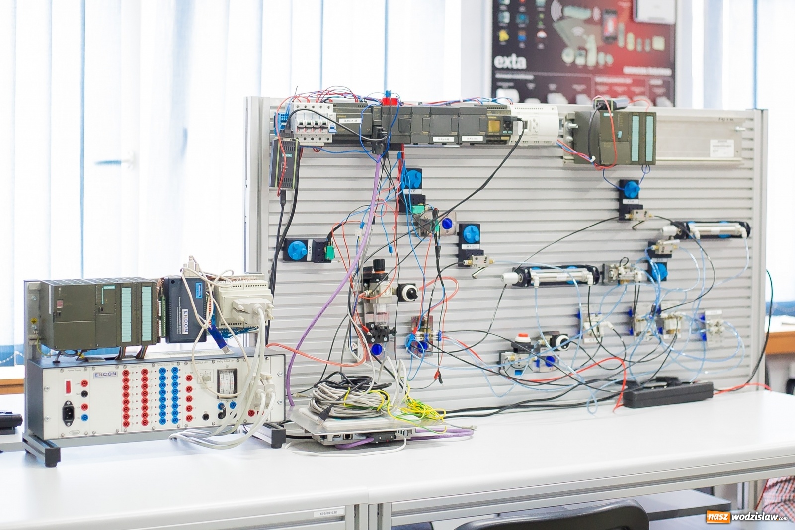 Zdjęcie w galerii na portalu naszwodzislaw.com: Automatyka i Robotyka. Bezpłatne studia inżynierskie w PWSZ w Raciborzu wiadomości z regionu