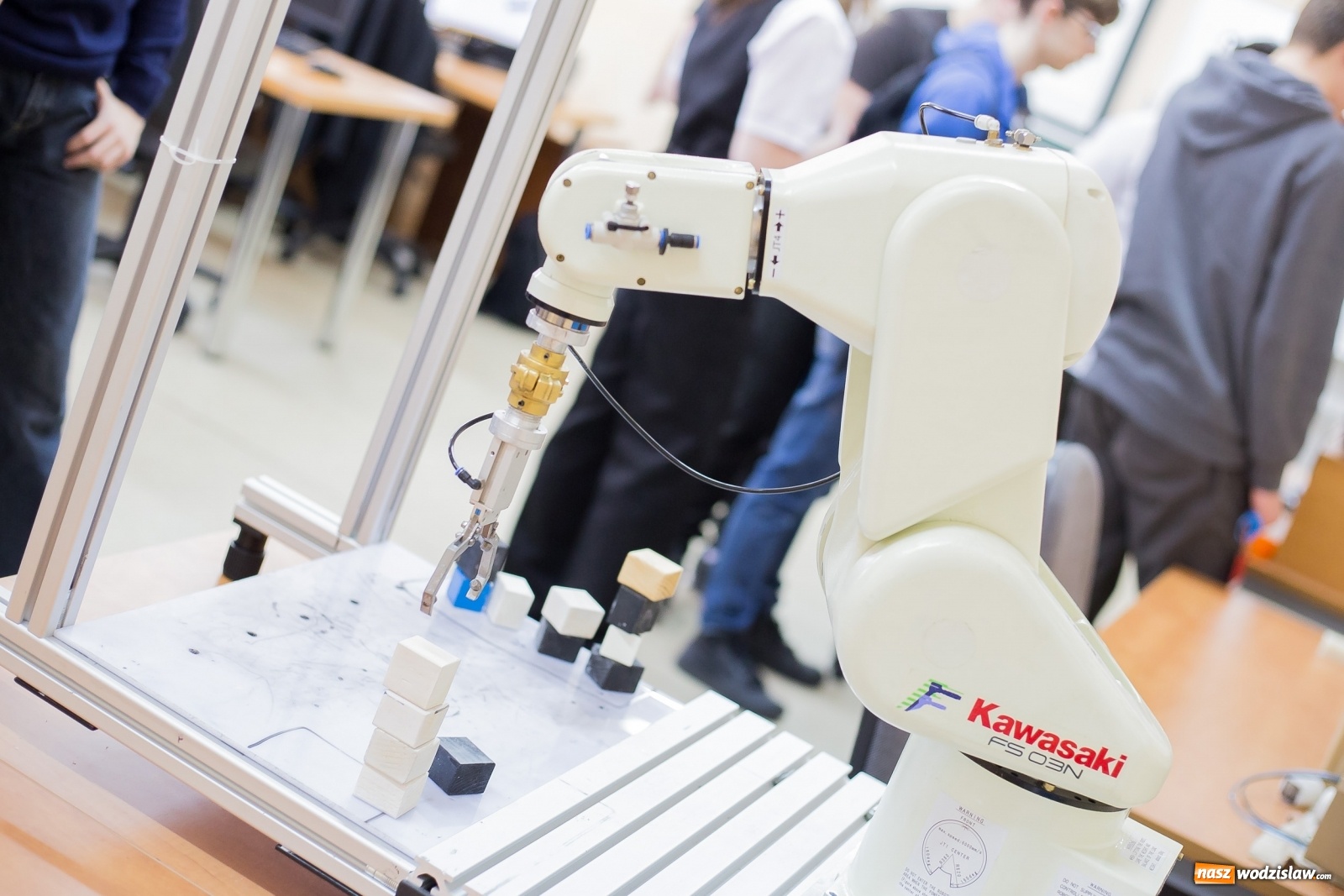 Zdjęcie w galerii na portalu naszwodzislaw.com: Automatyka i Robotyka. Bezpłatne studia inżynierskie w PWSZ w Raciborzu wiadomości z regionu