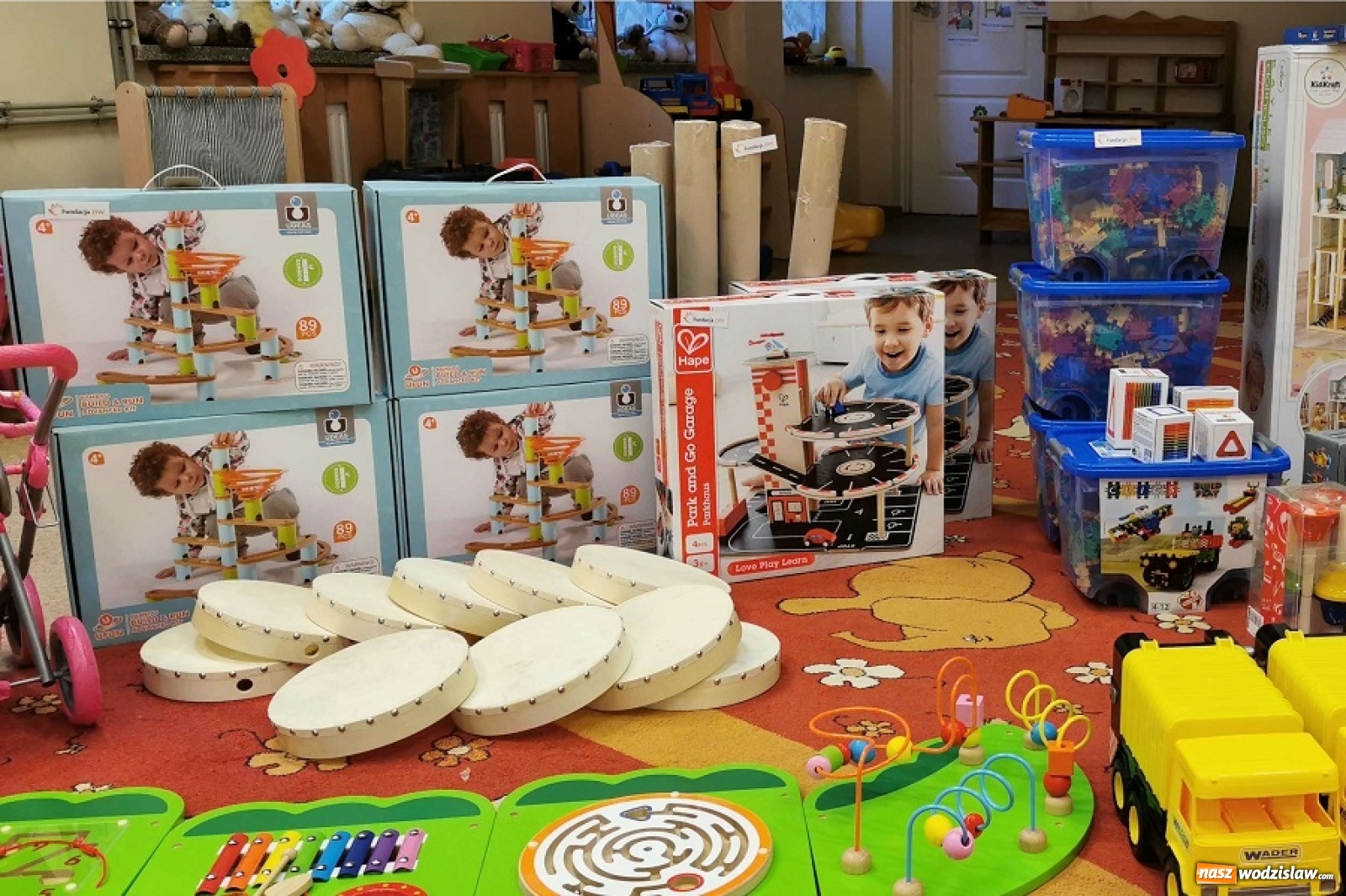 Zdjęcie w galerii na portalu naszwodzislaw.com: Przedszkole w Połomi zakupiło zabawki i pomoce dydaktyczne. Pomogła Fundacja JSW [FOTO] wiadomości z regionu