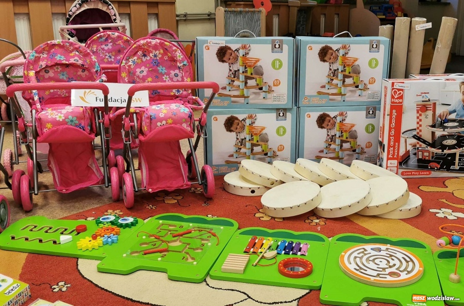 Zdjęcie w galerii na portalu naszwodzislaw.com: Przedszkole w Połomi zakupiło zabawki i pomoce dydaktyczne. Pomogła Fundacja JSW [FOTO] wiadomości z regionu