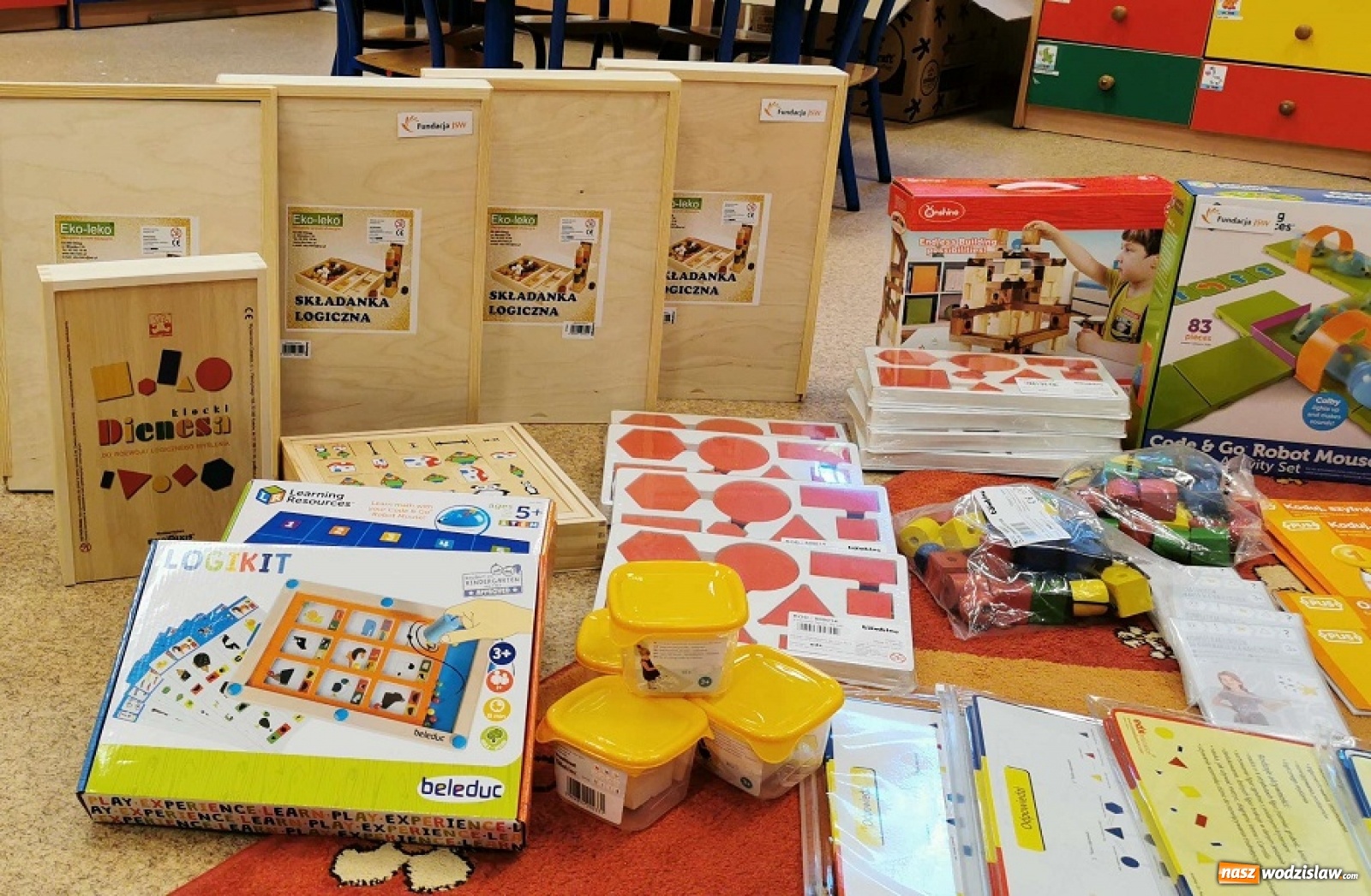 Zdjęcie w galerii na portalu naszwodzislaw.com: Przedszkole w Połomi zakupiło zabawki i pomoce dydaktyczne. Pomogła Fundacja JSW [FOTO] wiadomości z regionu