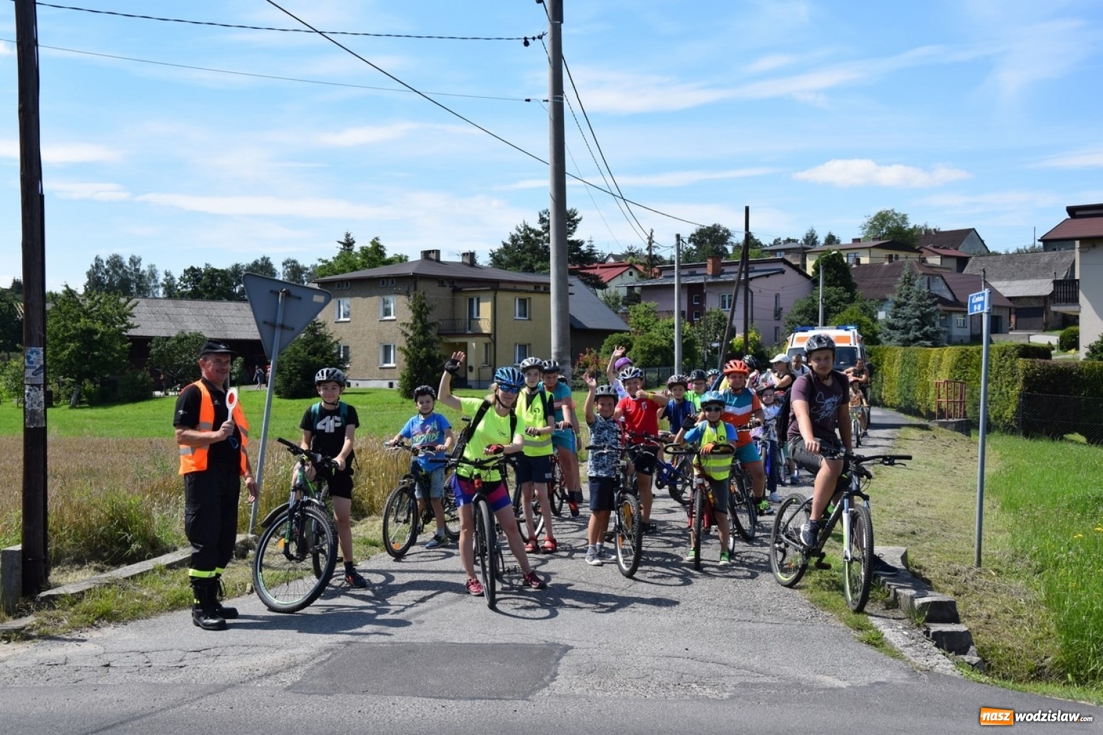 Zdjęcie w galerii na portalu naszwodzislaw.com: Udany wakacyjny rajd rowerowy z mszańskim GOKiR [FOTO] wiadomości z regionu