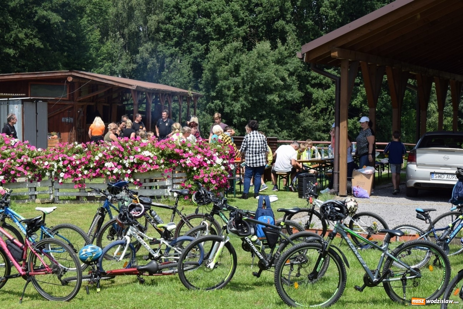 Zdjęcie w galerii na portalu naszwodzislaw.com: Udany wakacyjny rajd rowerowy z mszańskim GOKiR [FOTO] wiadomości z regionu