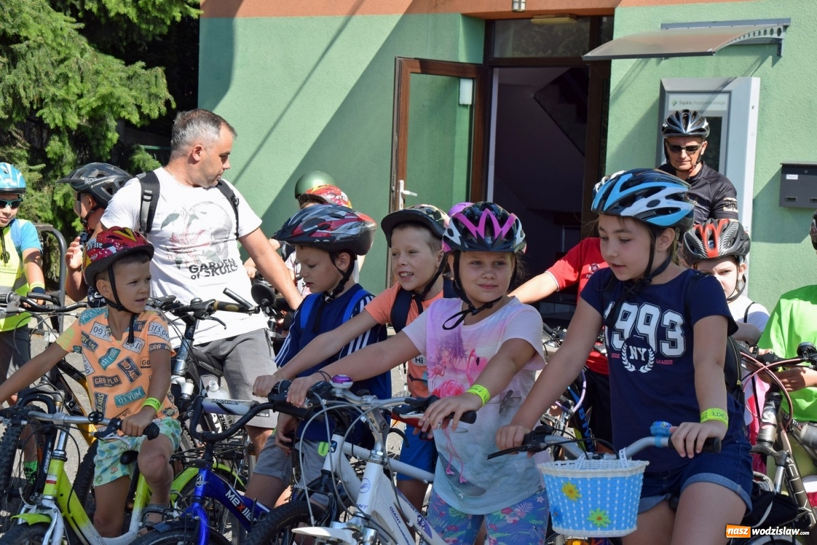 Zdjęcie w galerii na portalu naszwodzislaw.com: Udany wakacyjny rajd rowerowy z mszańskim GOKiR [FOTO] wiadomości z regionu